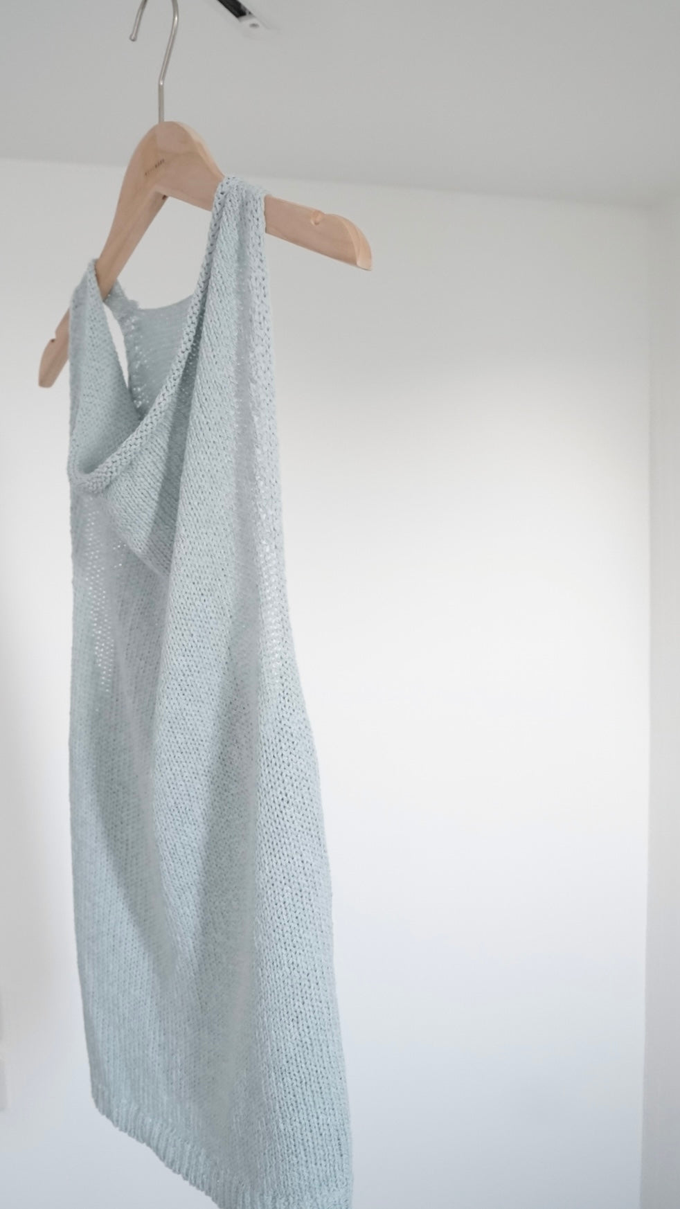 evelyn linen cotton deep v-neck knit vest in sora (pre-order)