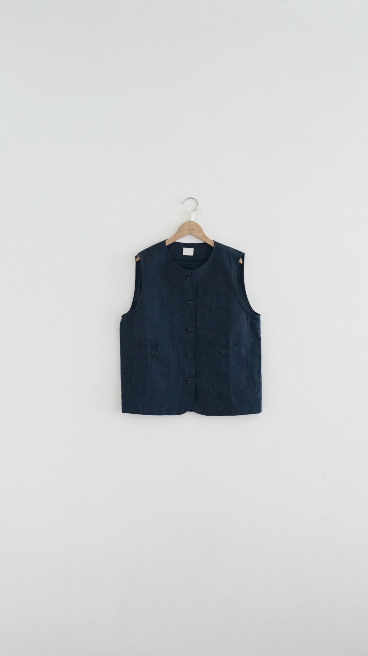 worker vest in navy