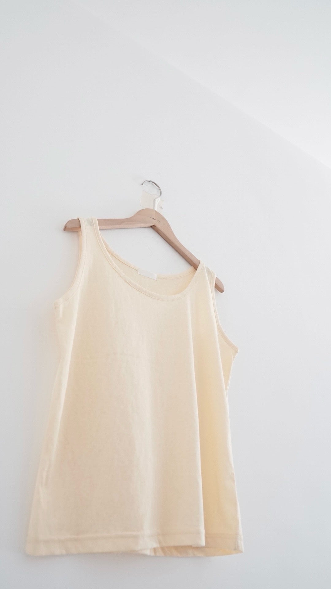 rom layering vest in light yellow (pre-order)
