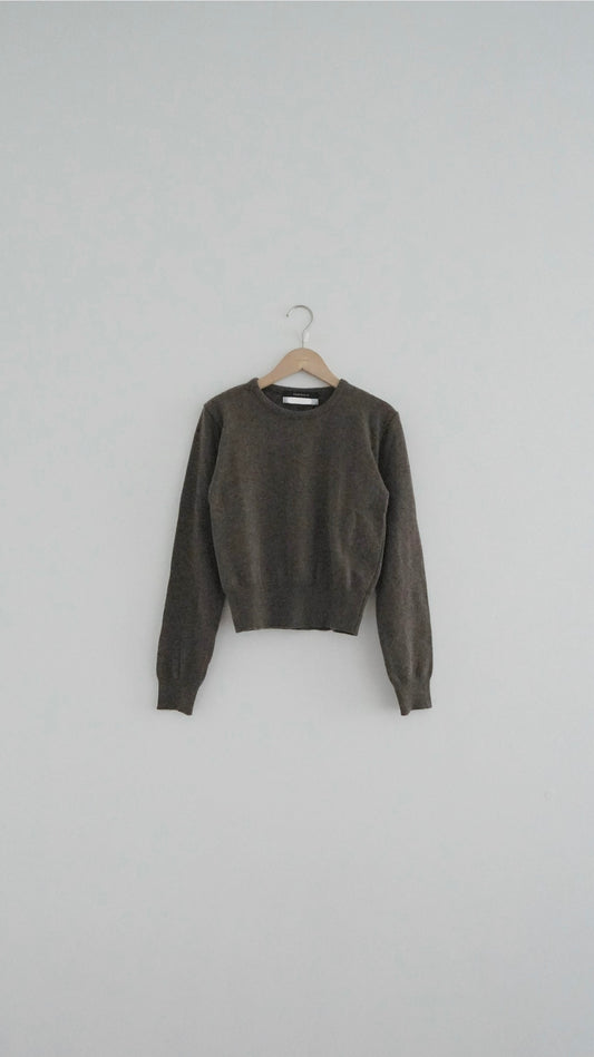 classic cashmere knit top in brown (must have) (pre-order)