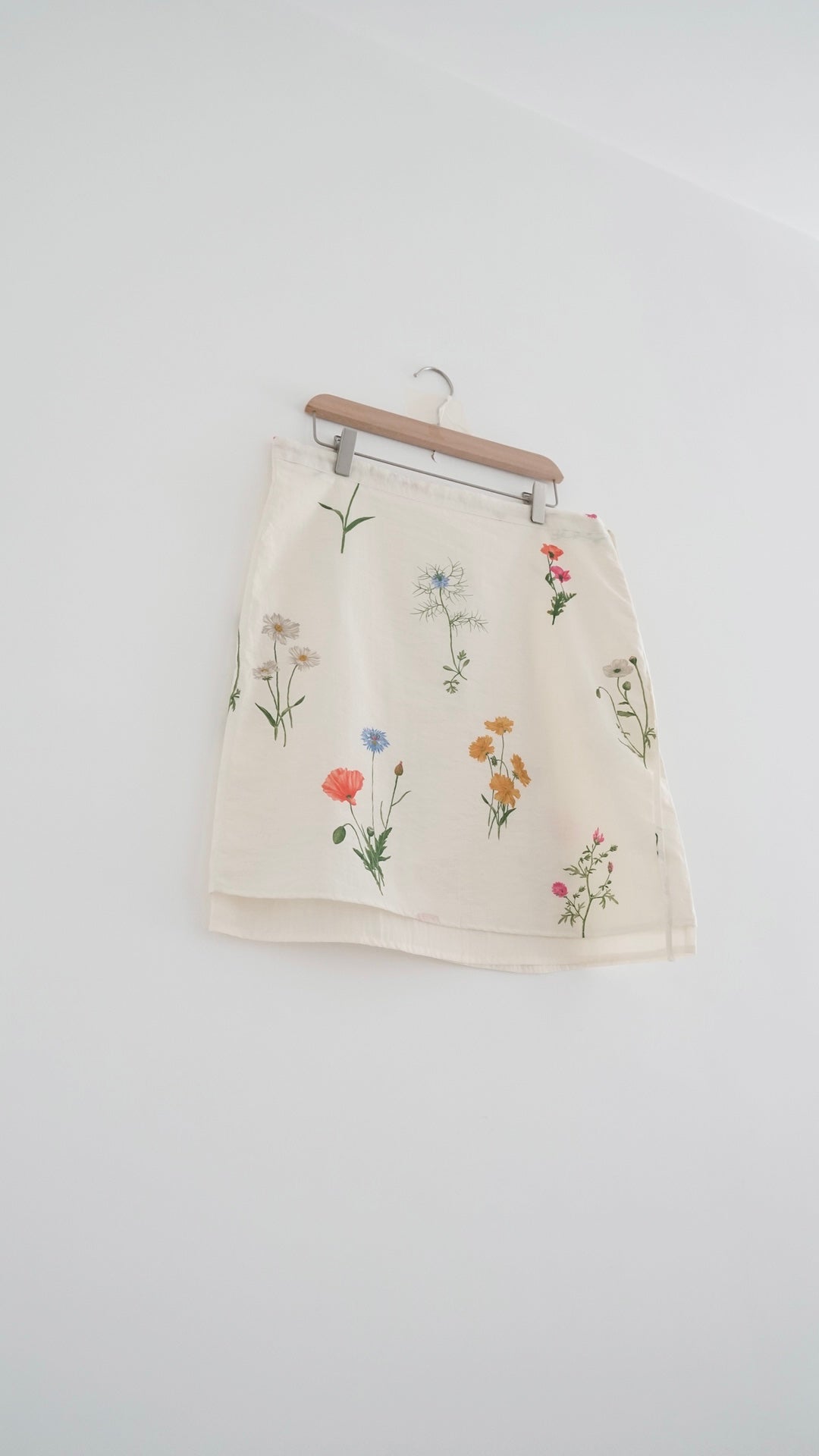 loria floral garden midi skirt in rainbow (pre-order)