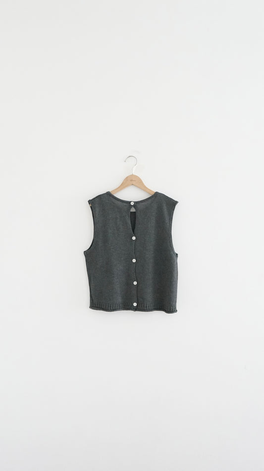 back side button linen vest in charcoal (pre-order)