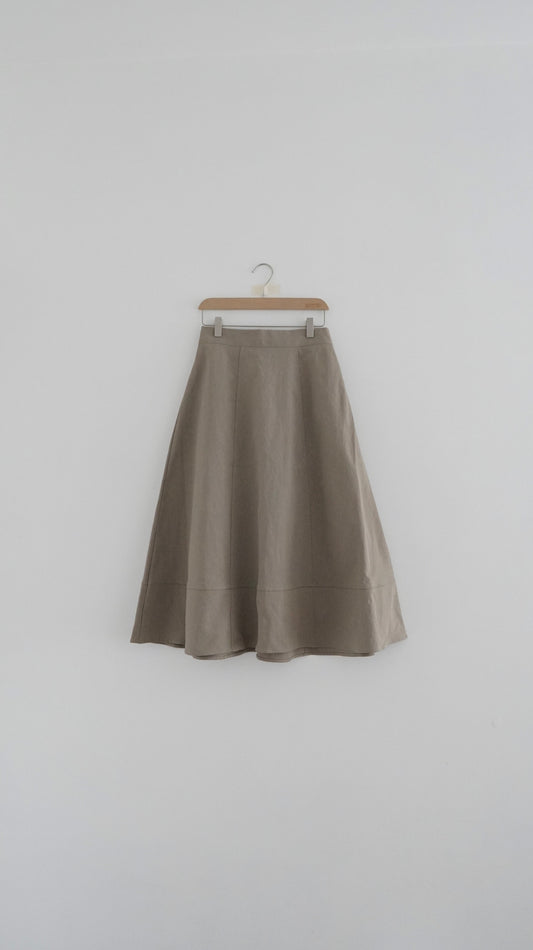 minimalist a-line long skirt in ercu ( pre-order )