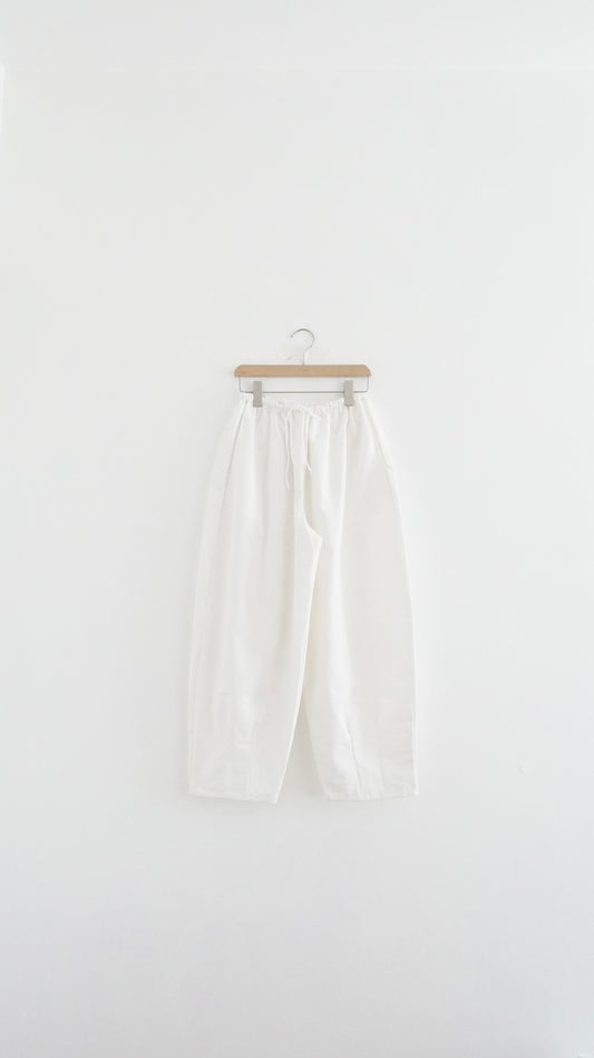 city air balloon pants in white (pre-order)