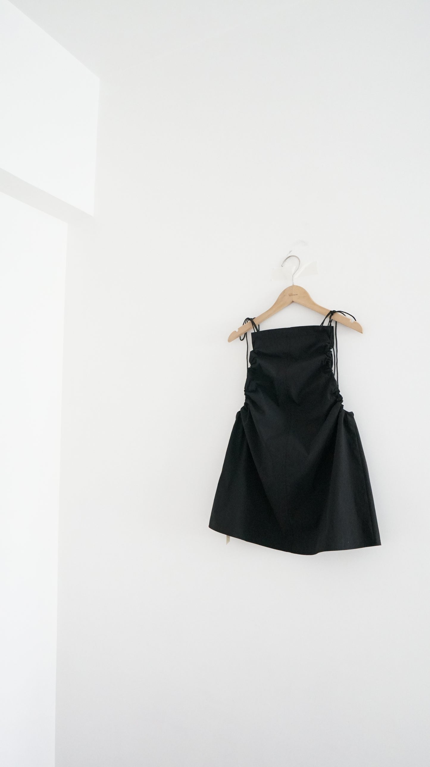kelly high-end tank top in black (pre-order)