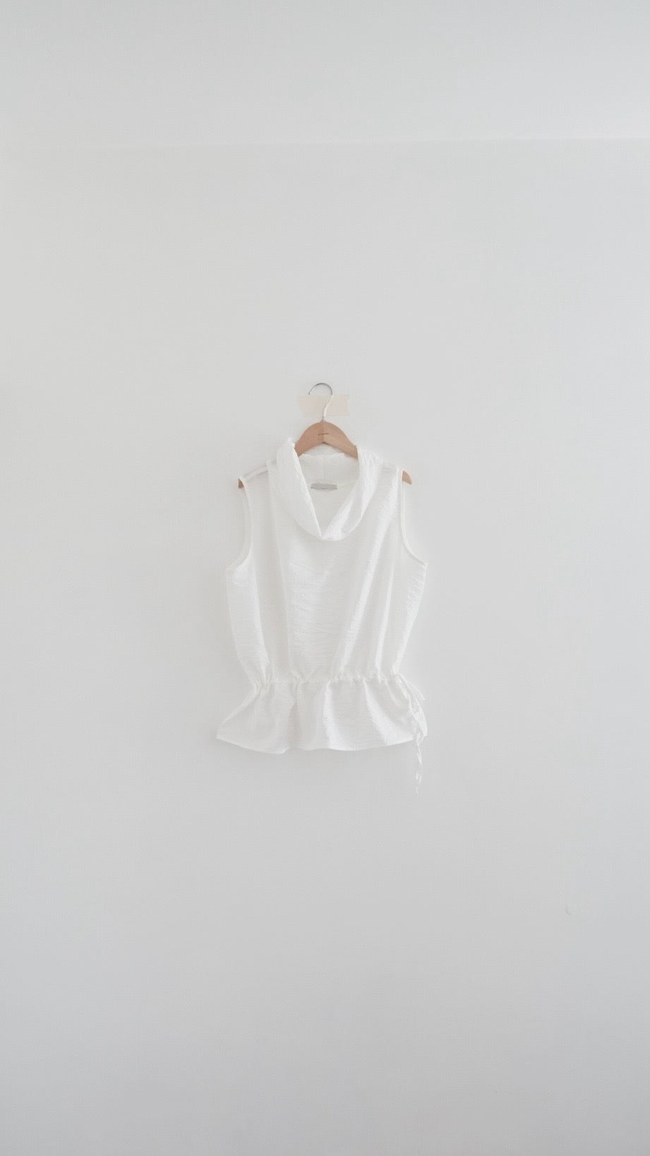 vera twill turtle tops in white (pre-order)
