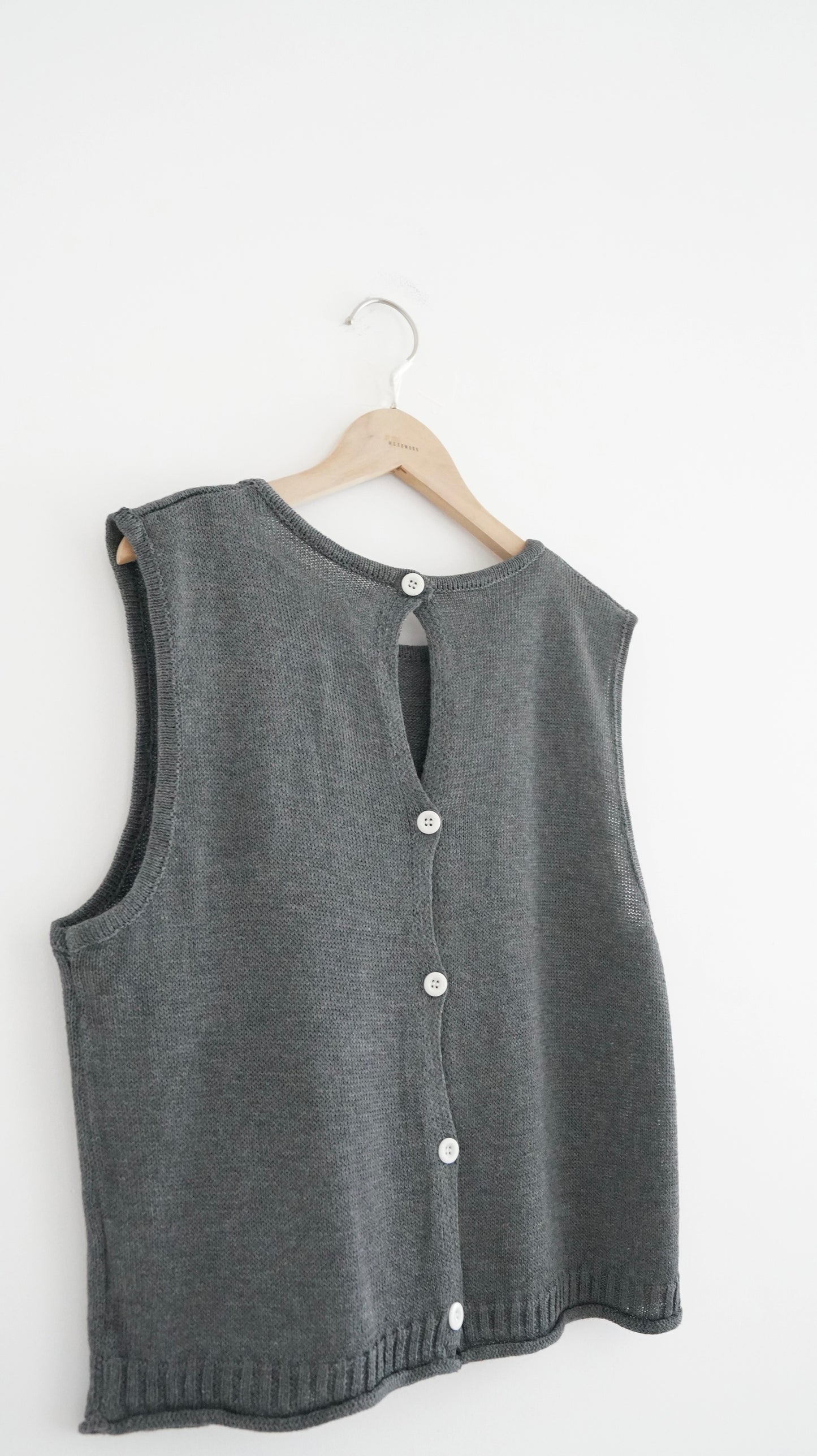 back side button linen vest in charcoal (pre-order)
