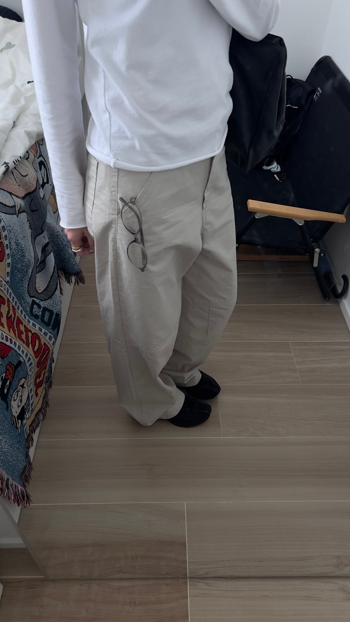 gemma barrel-leg pants in beige (pre-order)