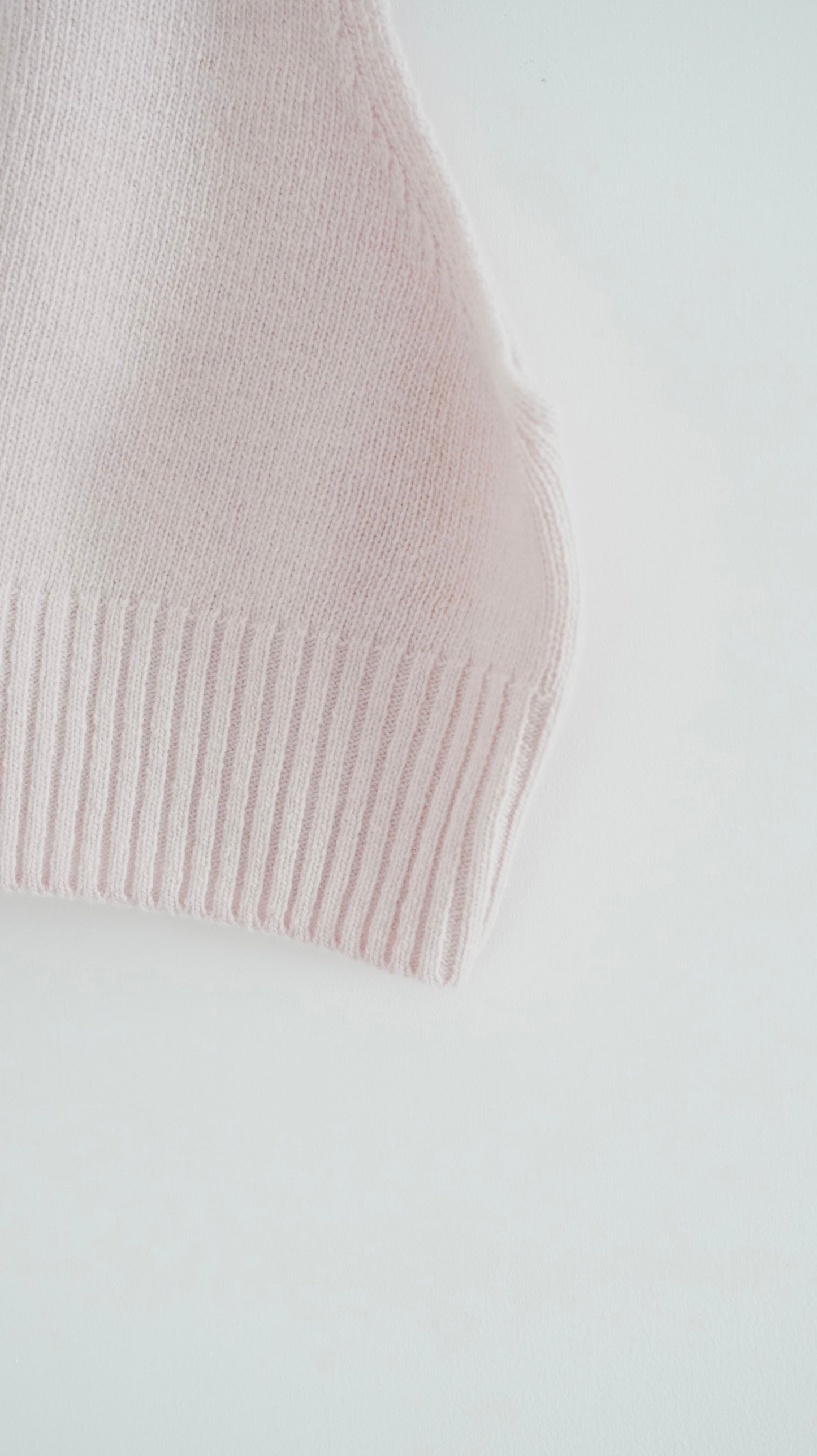 oversized knit vest in chalk pink ( pre-order )