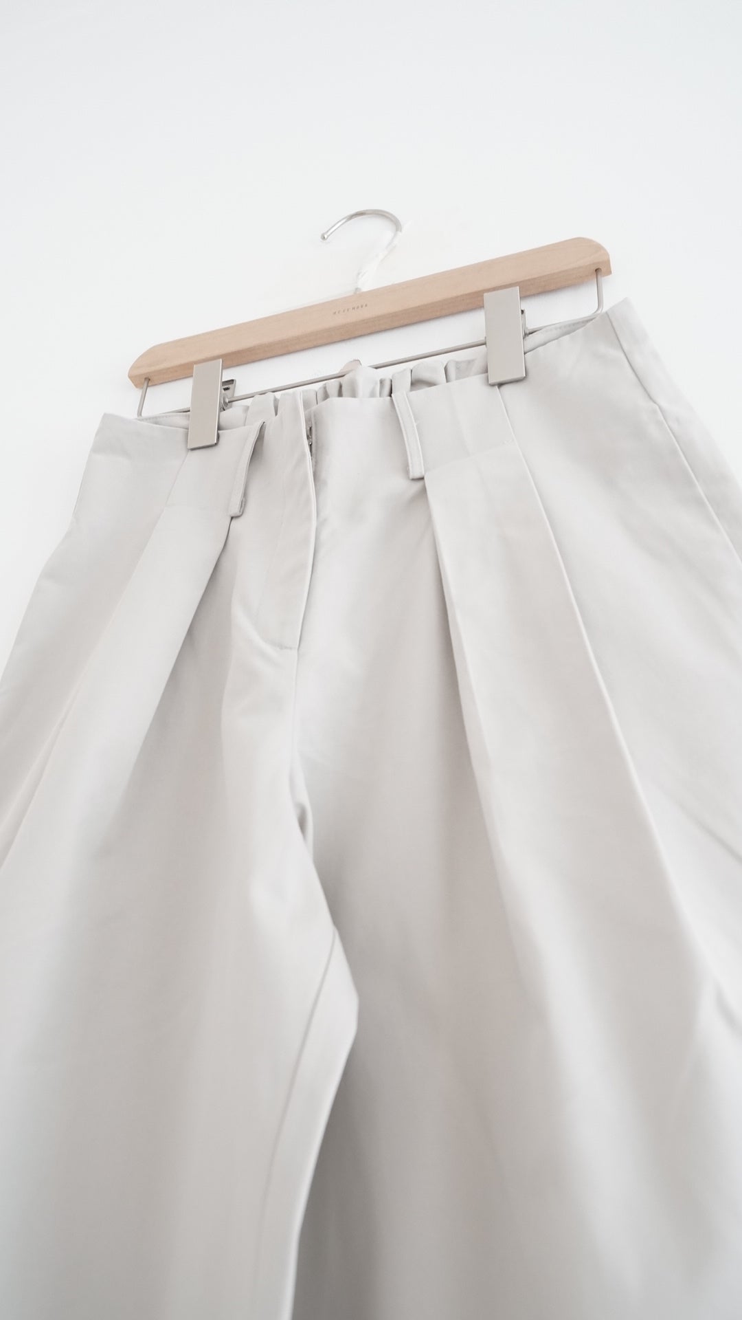 ally pleated waist trousers in grey (pre-order)
