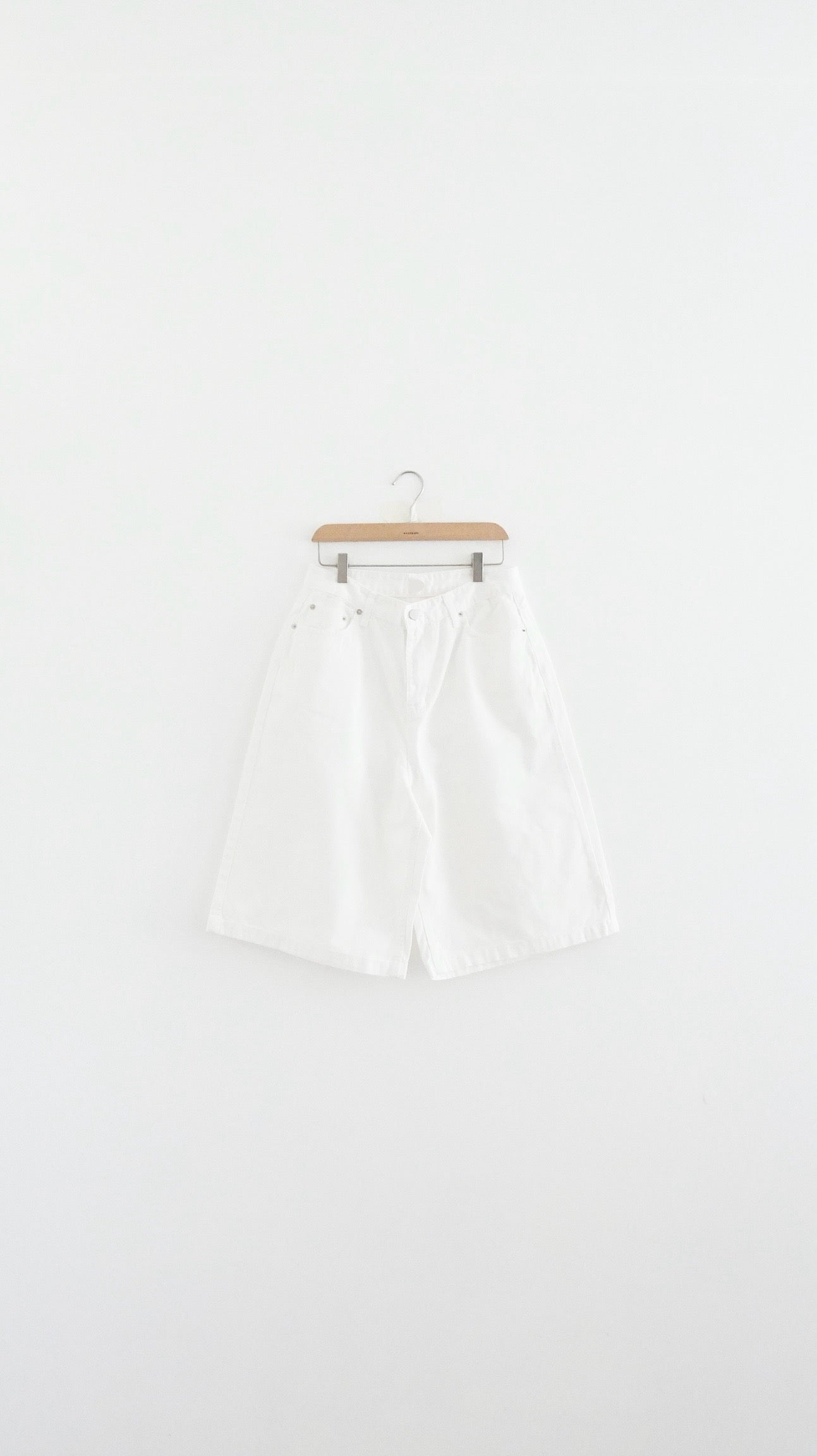 classic denim bermuda shorts (pre-order)