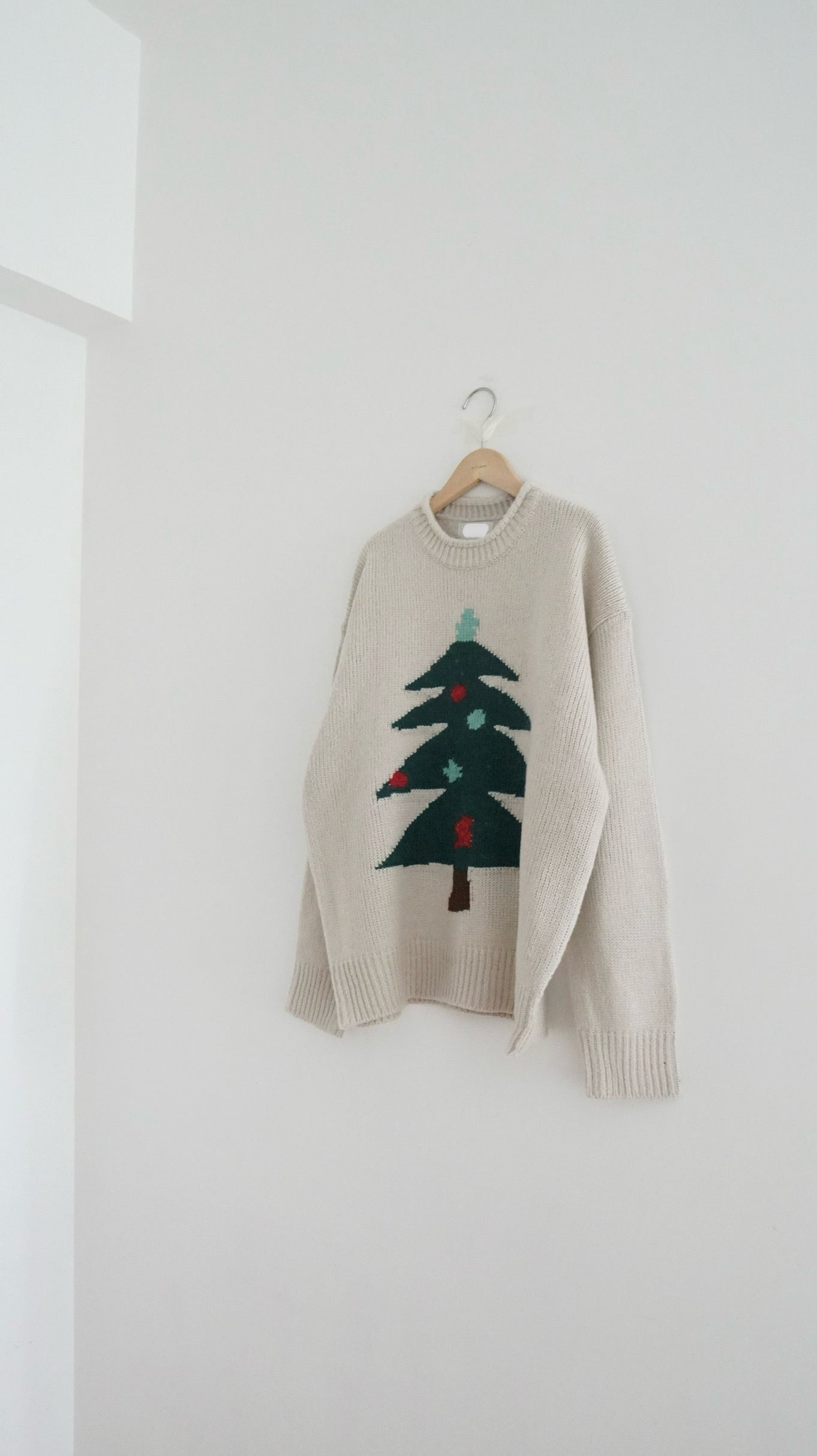 unisex christmas tree sweater in ivory (pre-order)