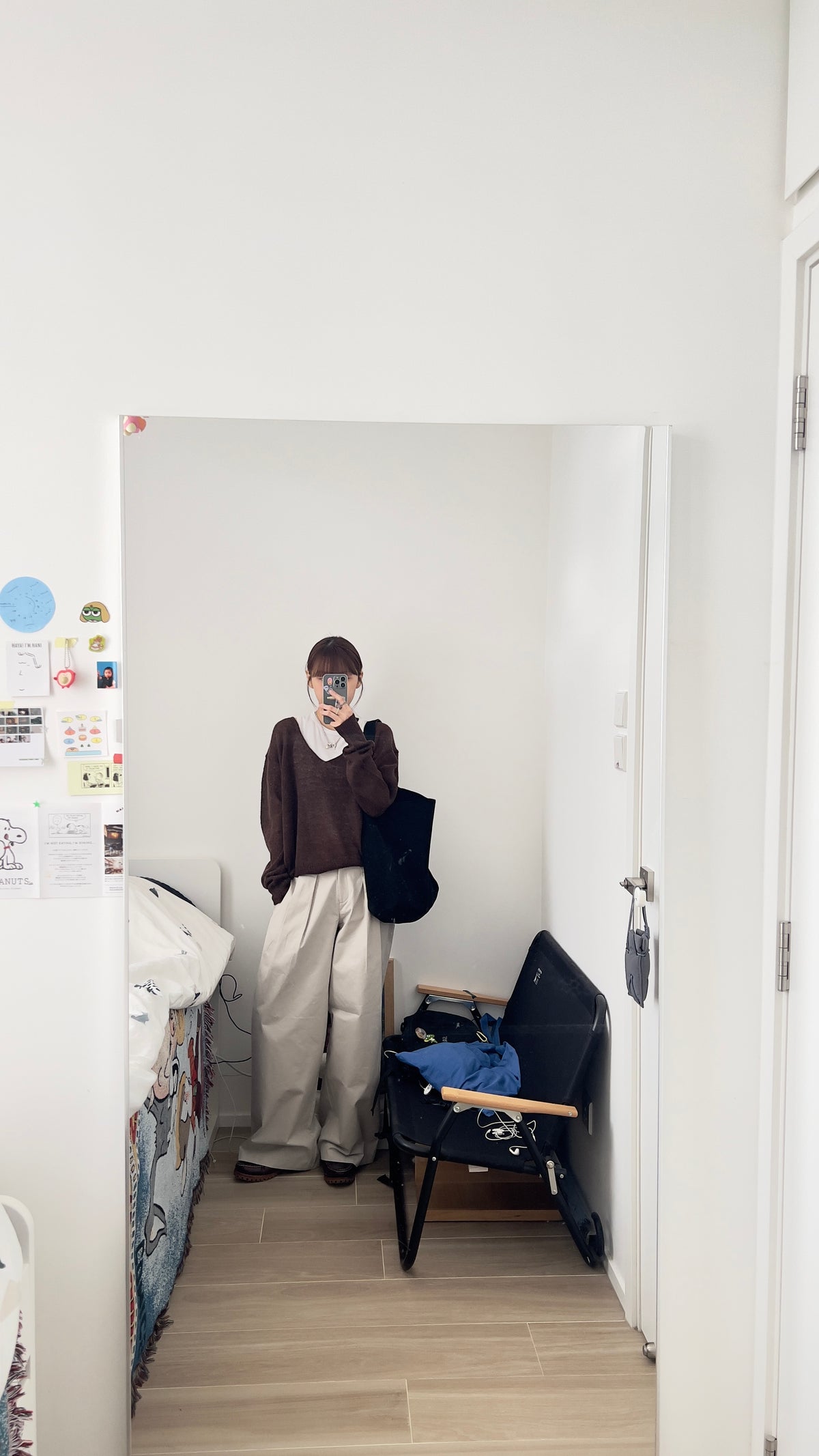 atelier light v-neck sweater in brown (pre-order)
