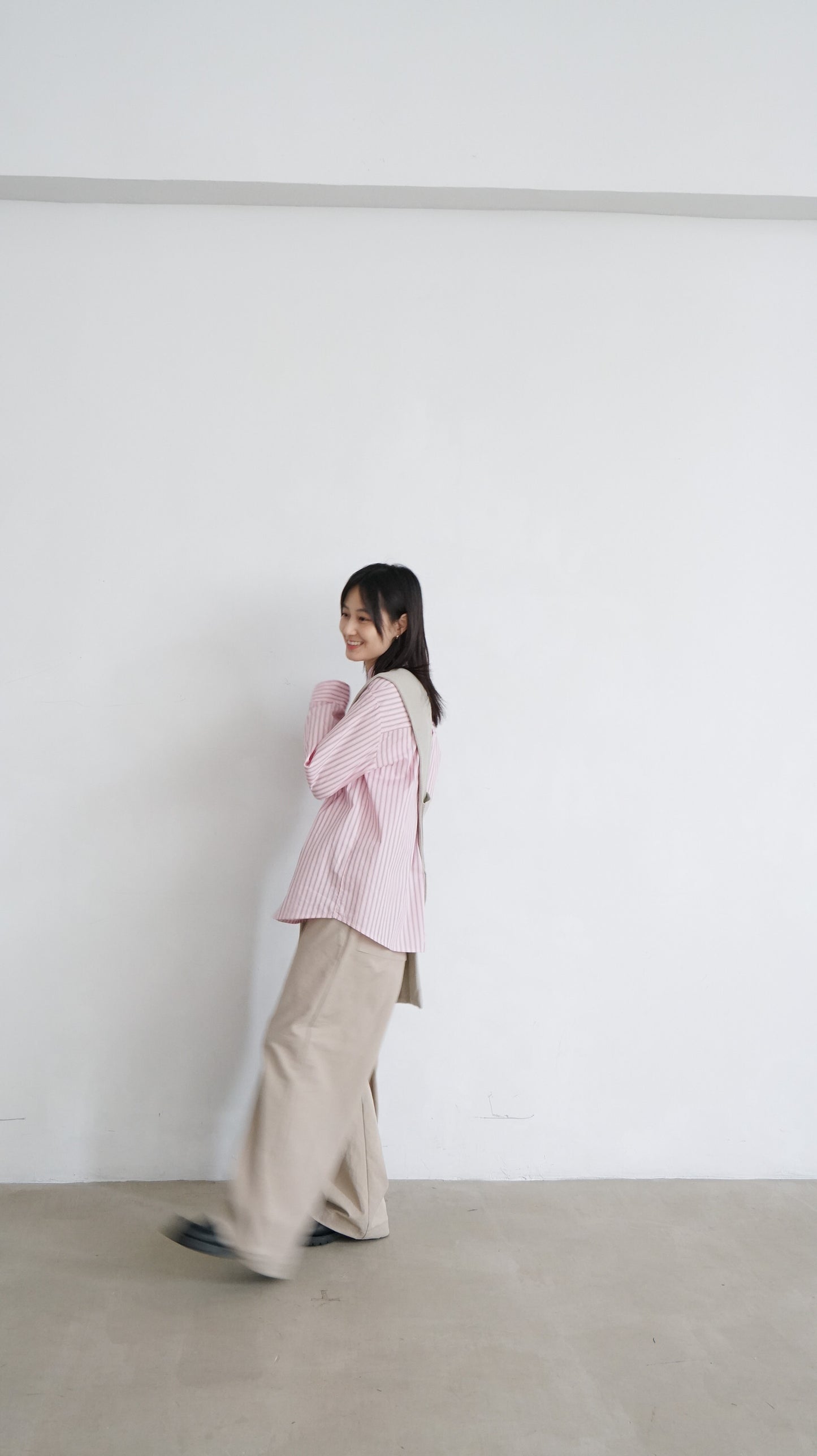 90’s vintage wide worker pants in sand ( pre-order )