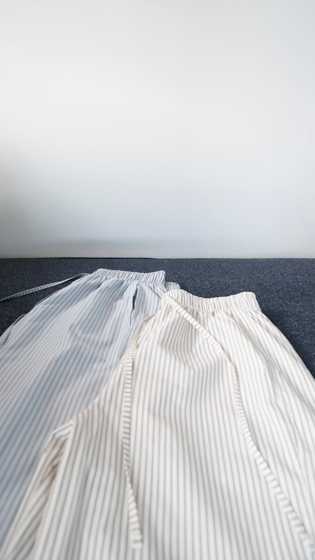 light like striped pants in beige (pre-order)