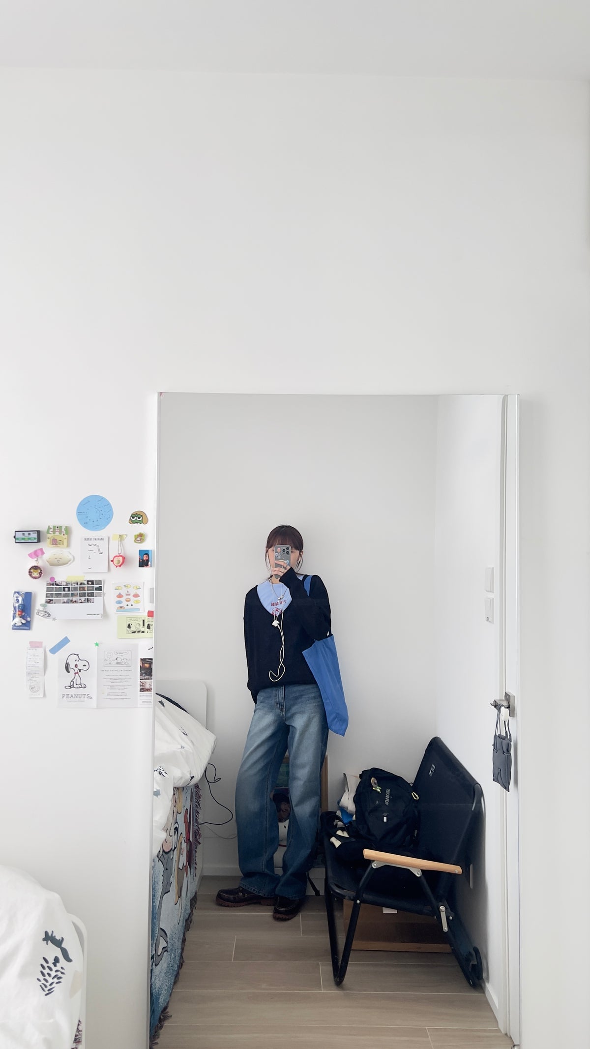atelier light v-neck sweater in black (pre-order)