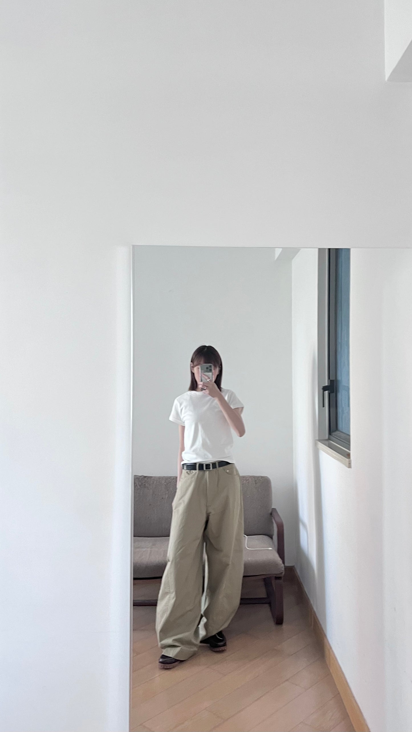 light cocoon pants in beige
