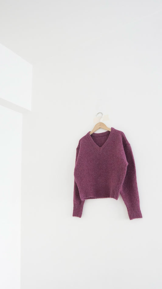 the elin v-neck sweater in vernonia purple (pre-order)