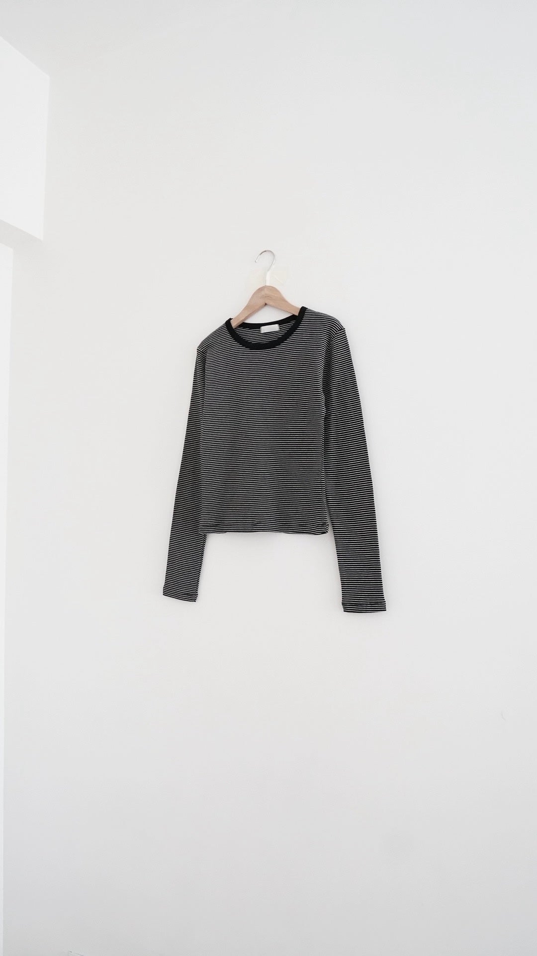 hina classic striped tee in black (pre-order)