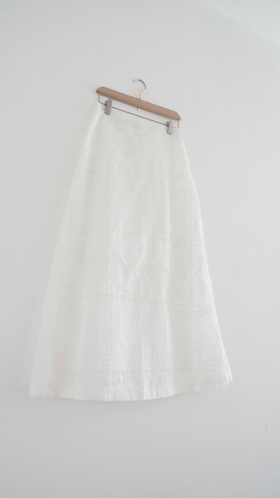 noir french romantic lace skirt in white (pre-order)