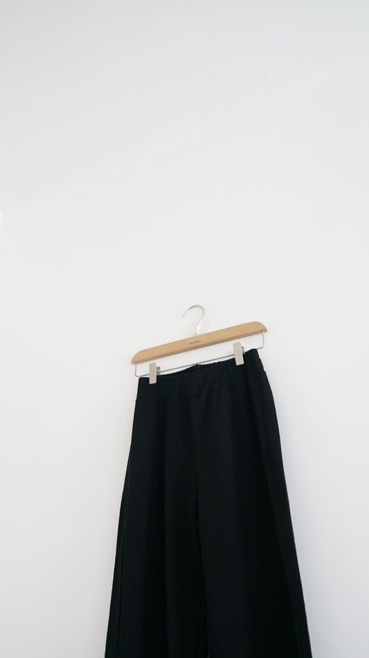 slimflex pants in black