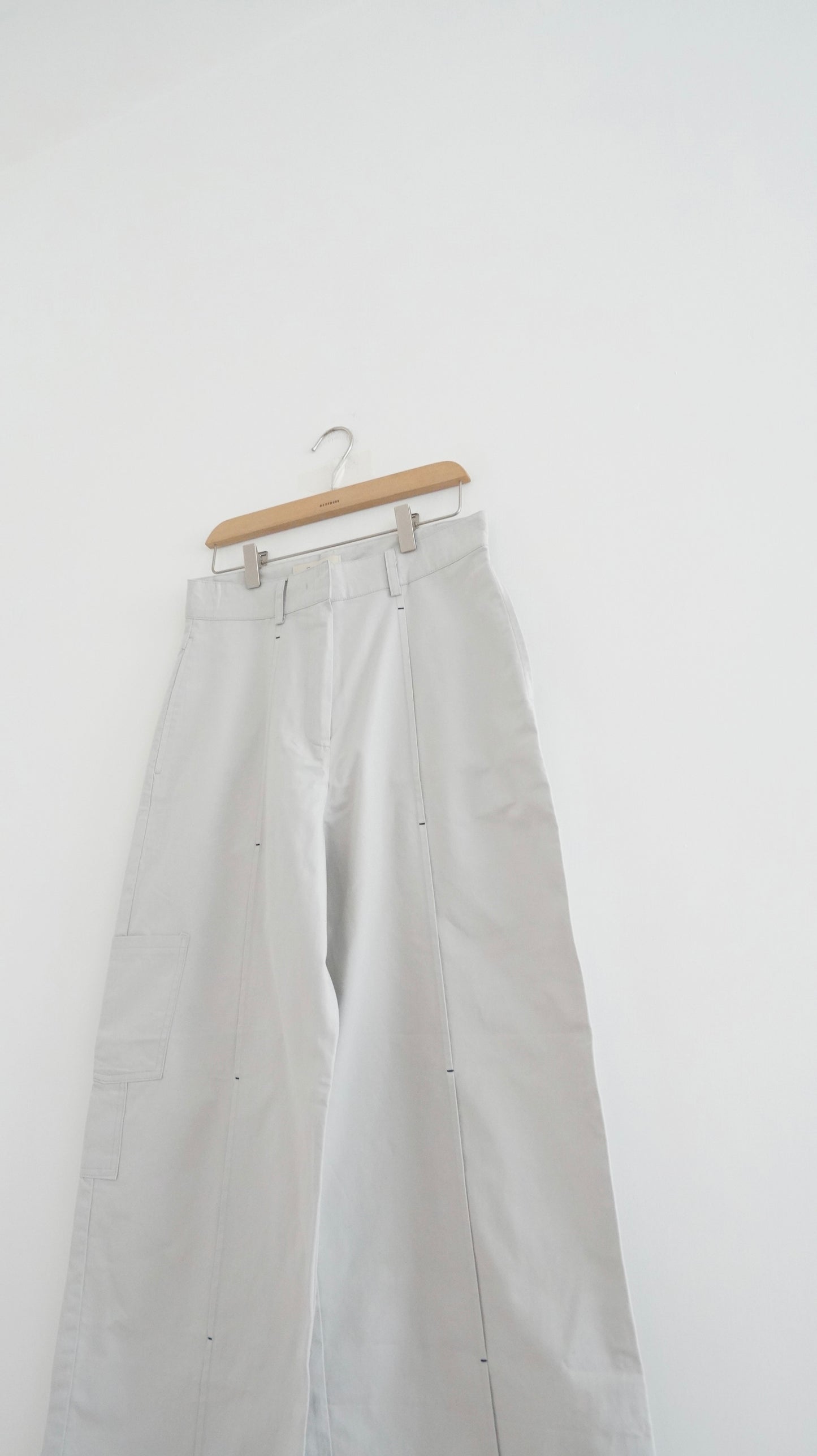 pleatline pants in grey (S)