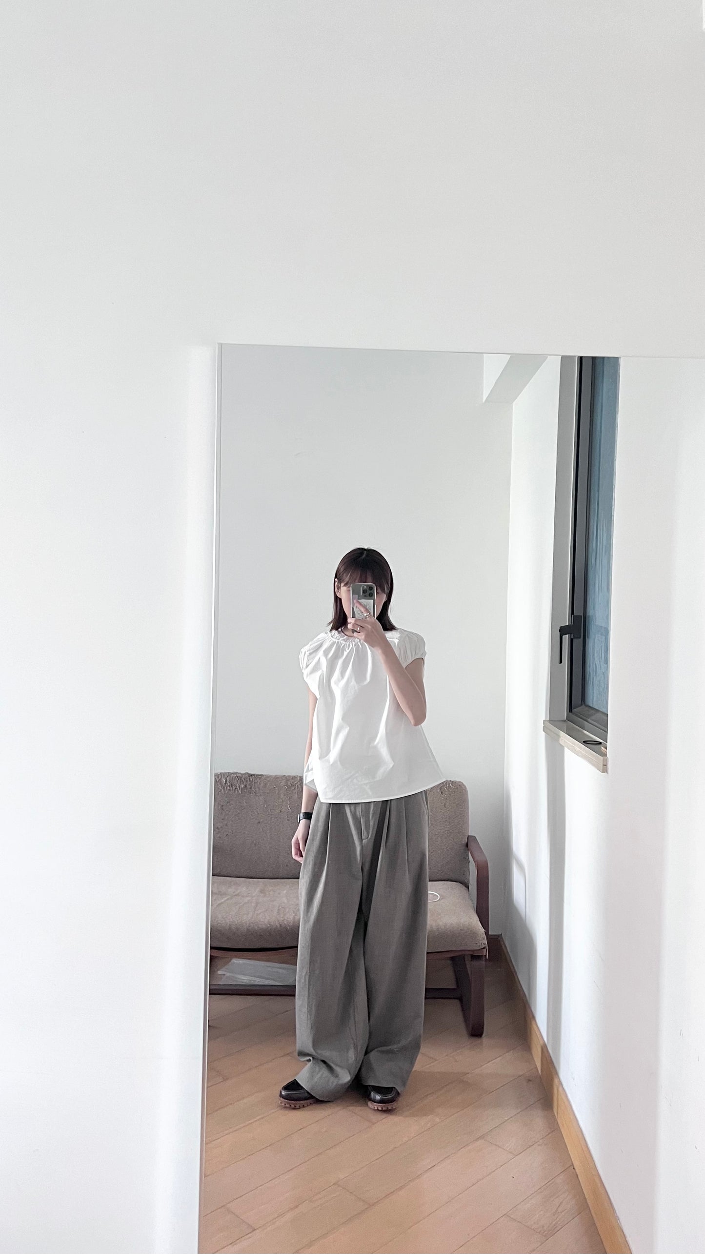 petal neck blouse in white