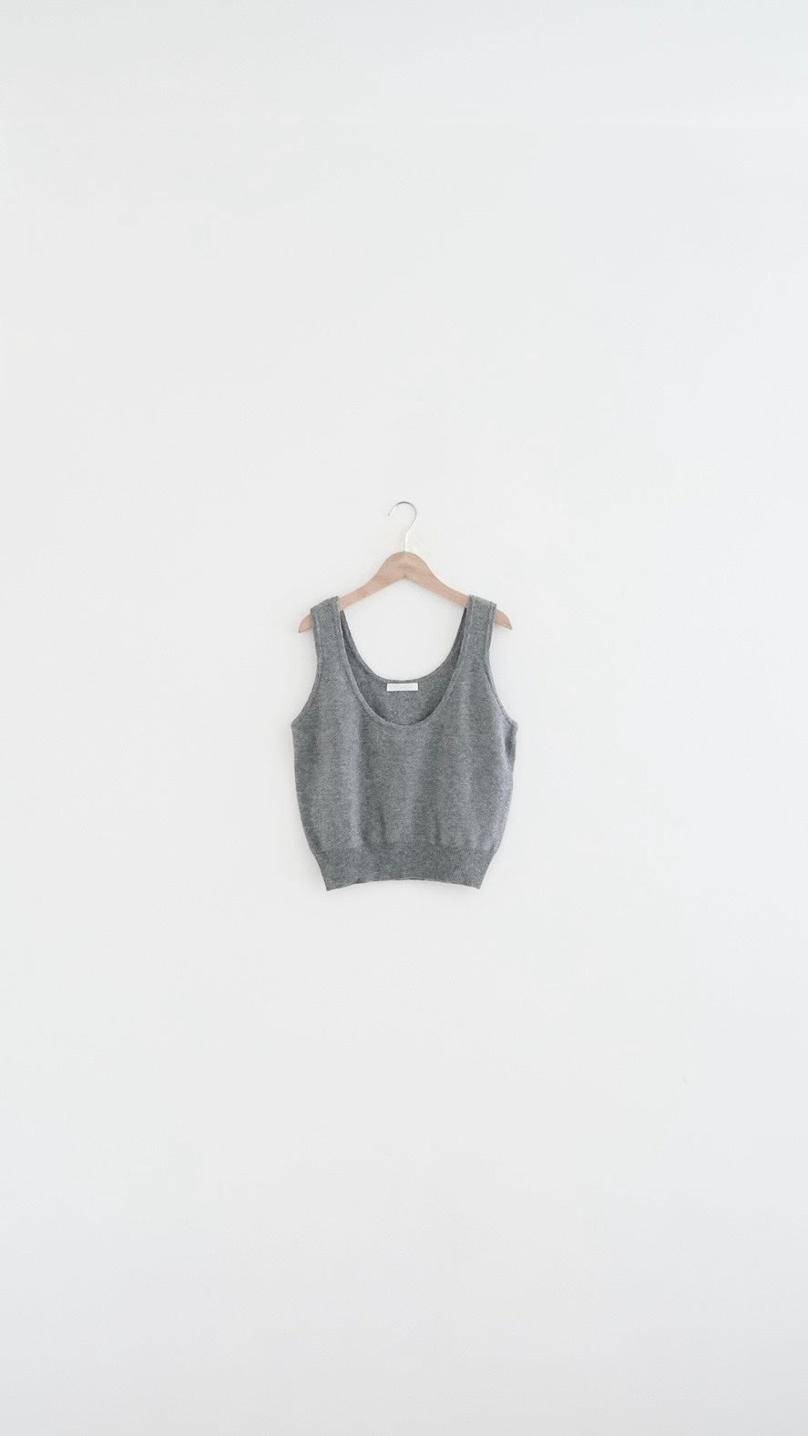 lucien round vest in grey (pre-order)