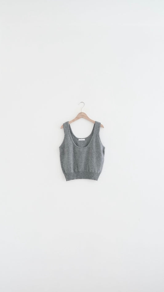 lucien round vest in grey (pre-order)