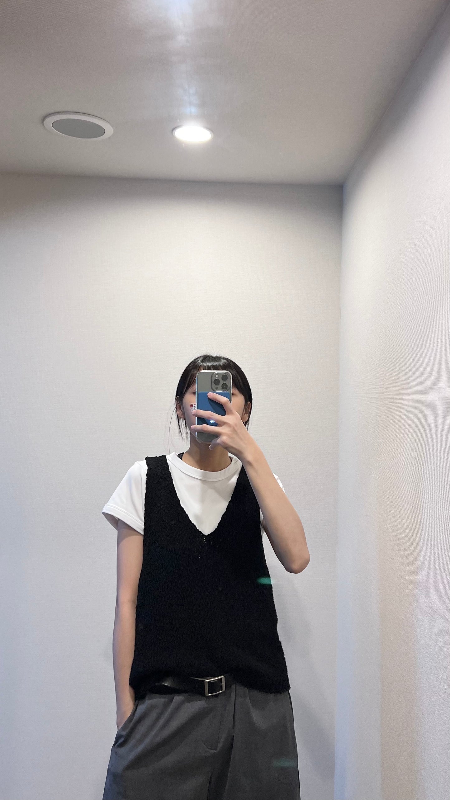 meeh knit vest in black (pre-order)