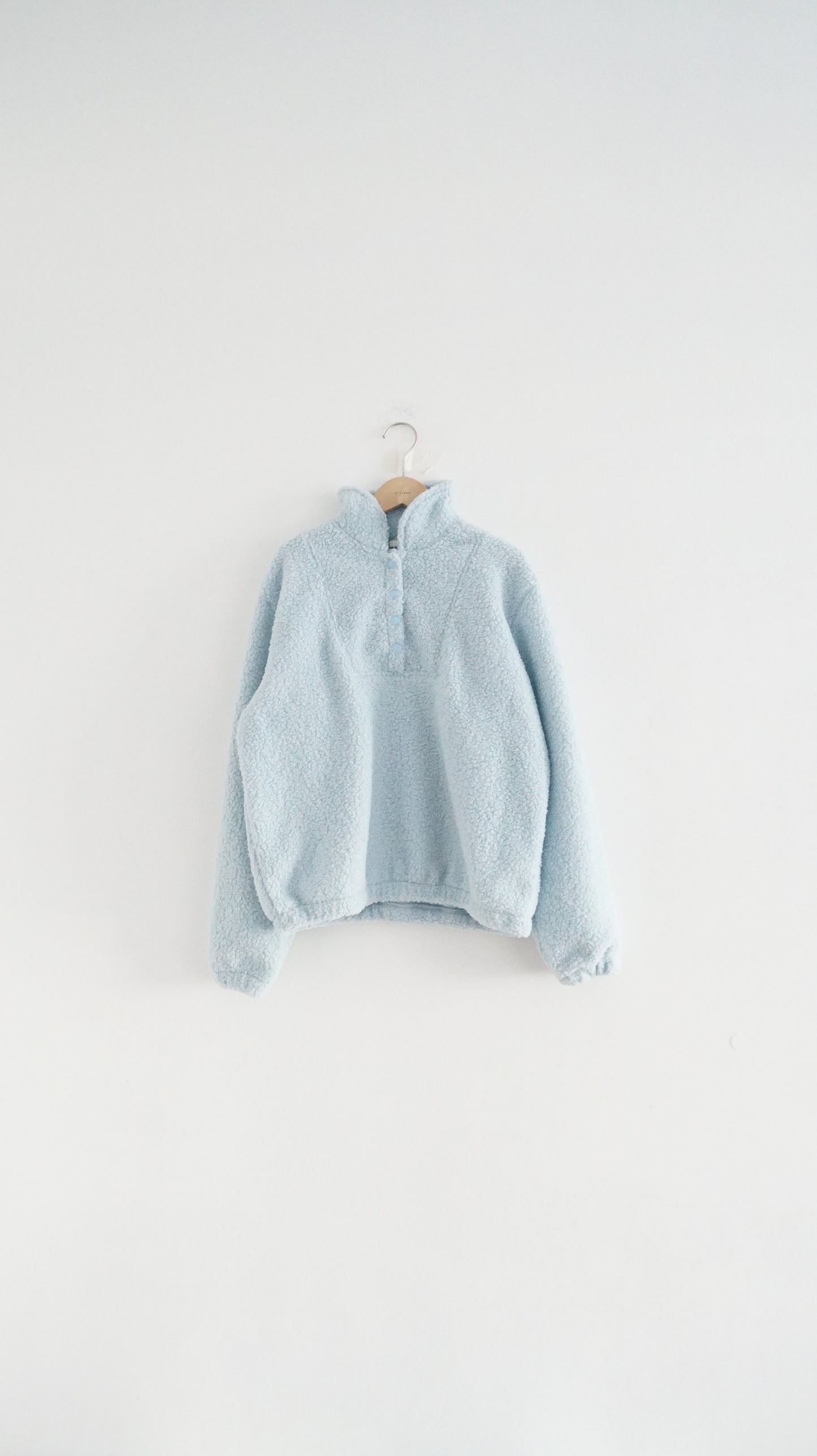 meeh sweater in baby-blue ( pre-order )