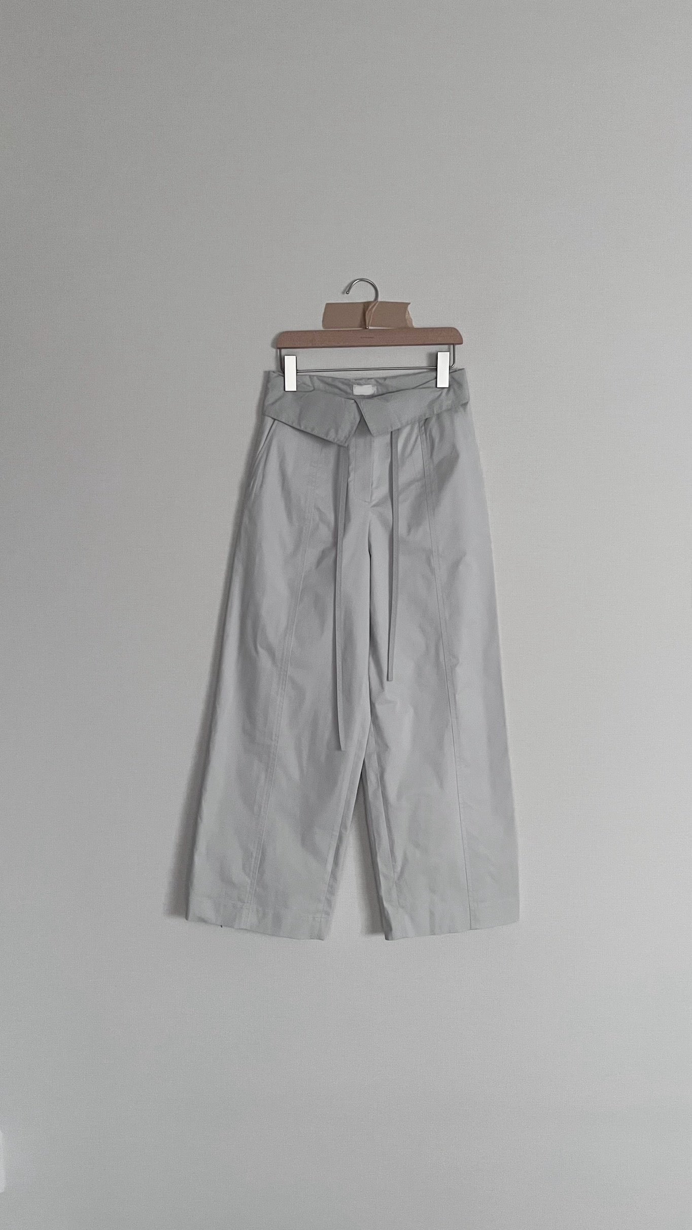 collar pants in light grey (pre-order)