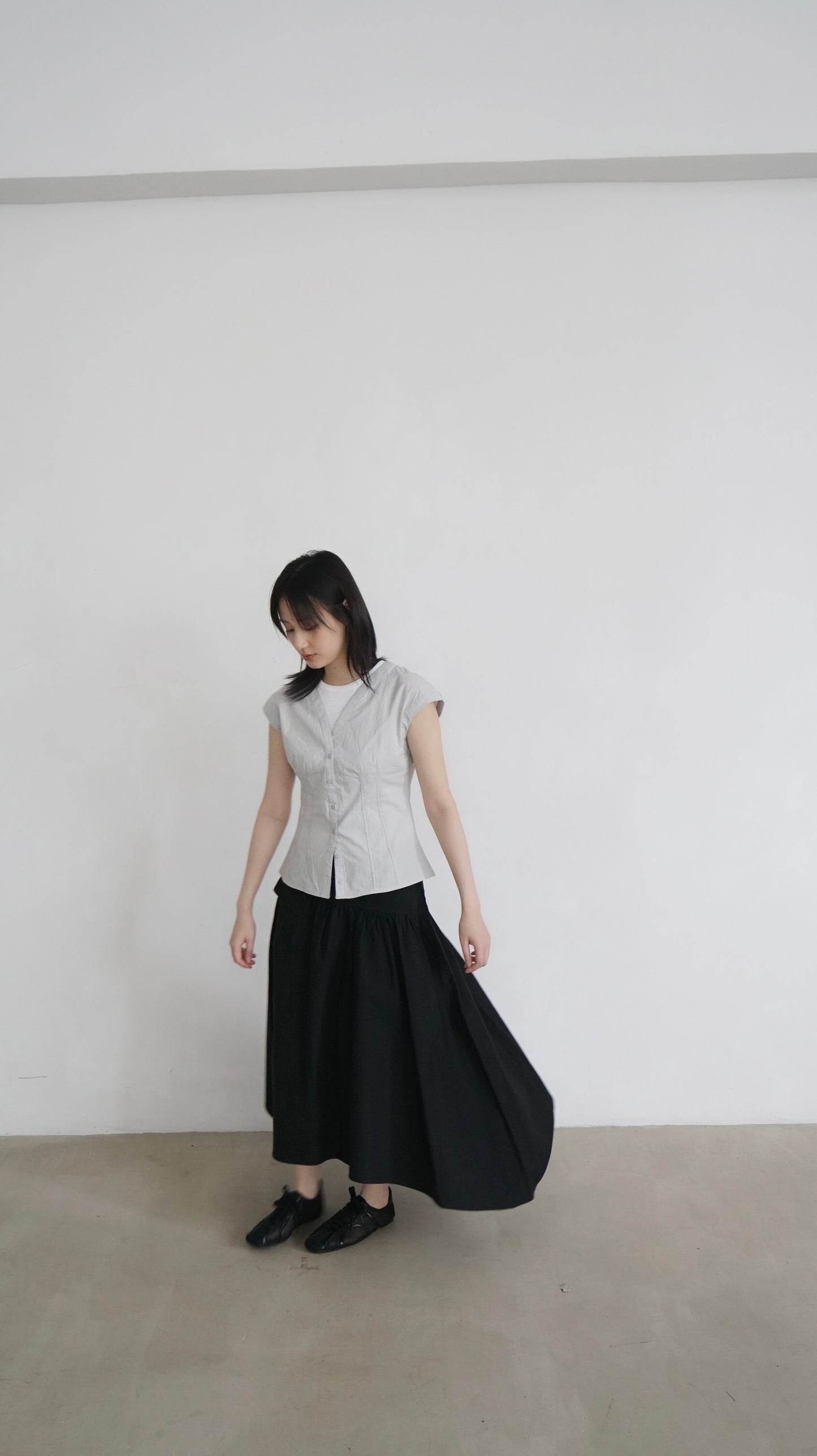 witt irregular shaped skirt in black