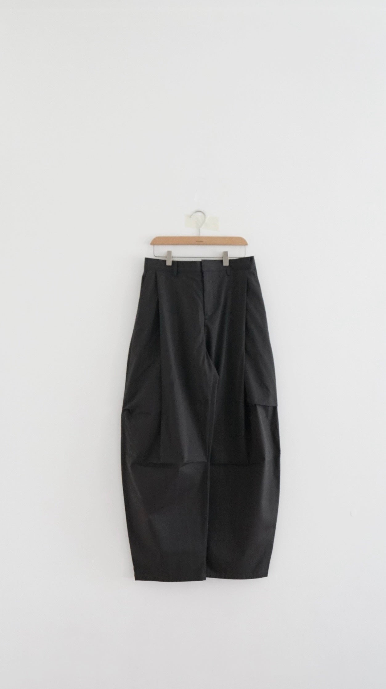 Elias stripe trousers in charcoal