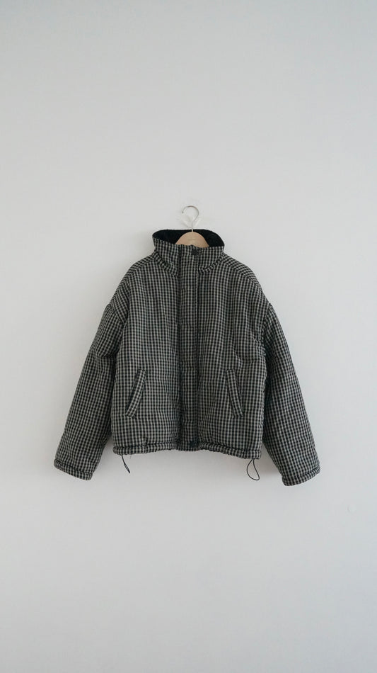 checked down jacket in black (pre-order)