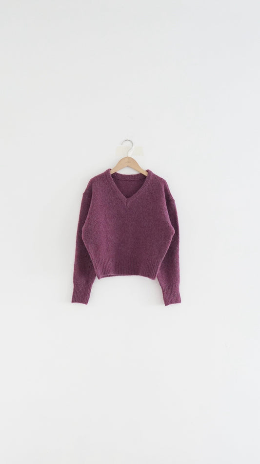 the elin v-neck sweater in vernonia purple (pre-order)