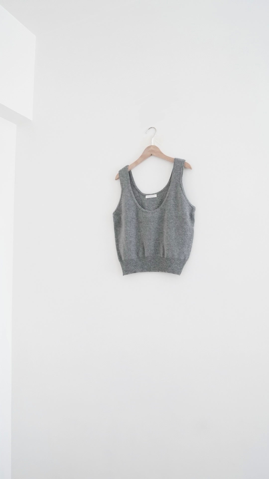 lucien round vest in grey (pre-order)