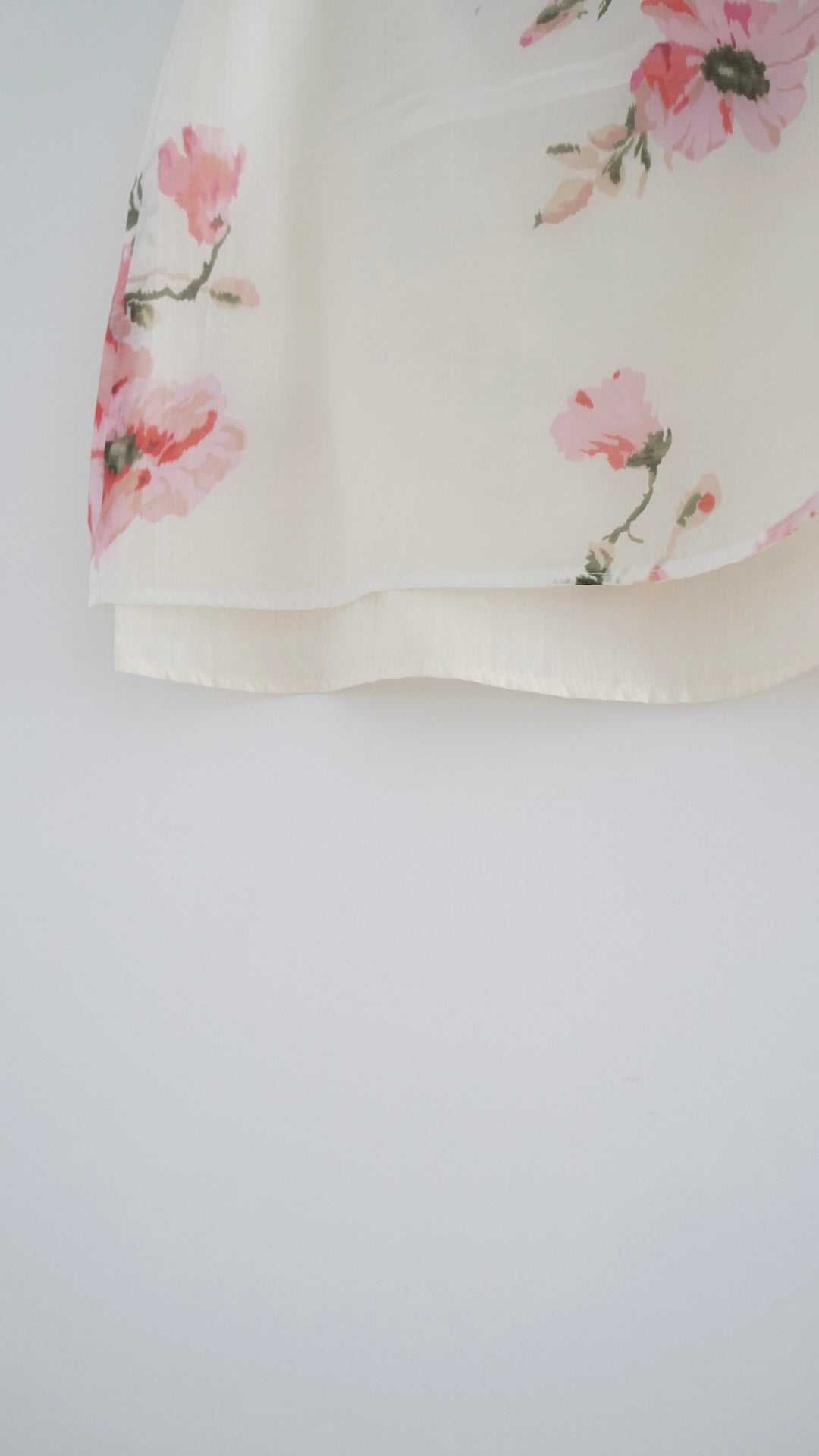 loria floral garden midi skirt in red (pre-order)