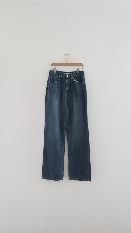 classic boyfriend jeans in dark denim (pre-order)