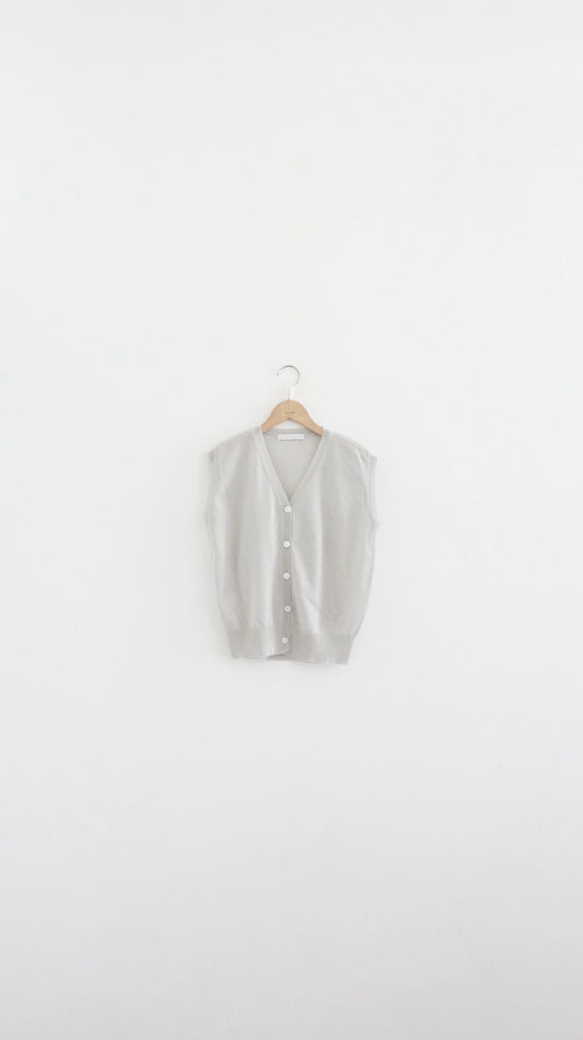 classic sheer knit vest in grey (pre-order)