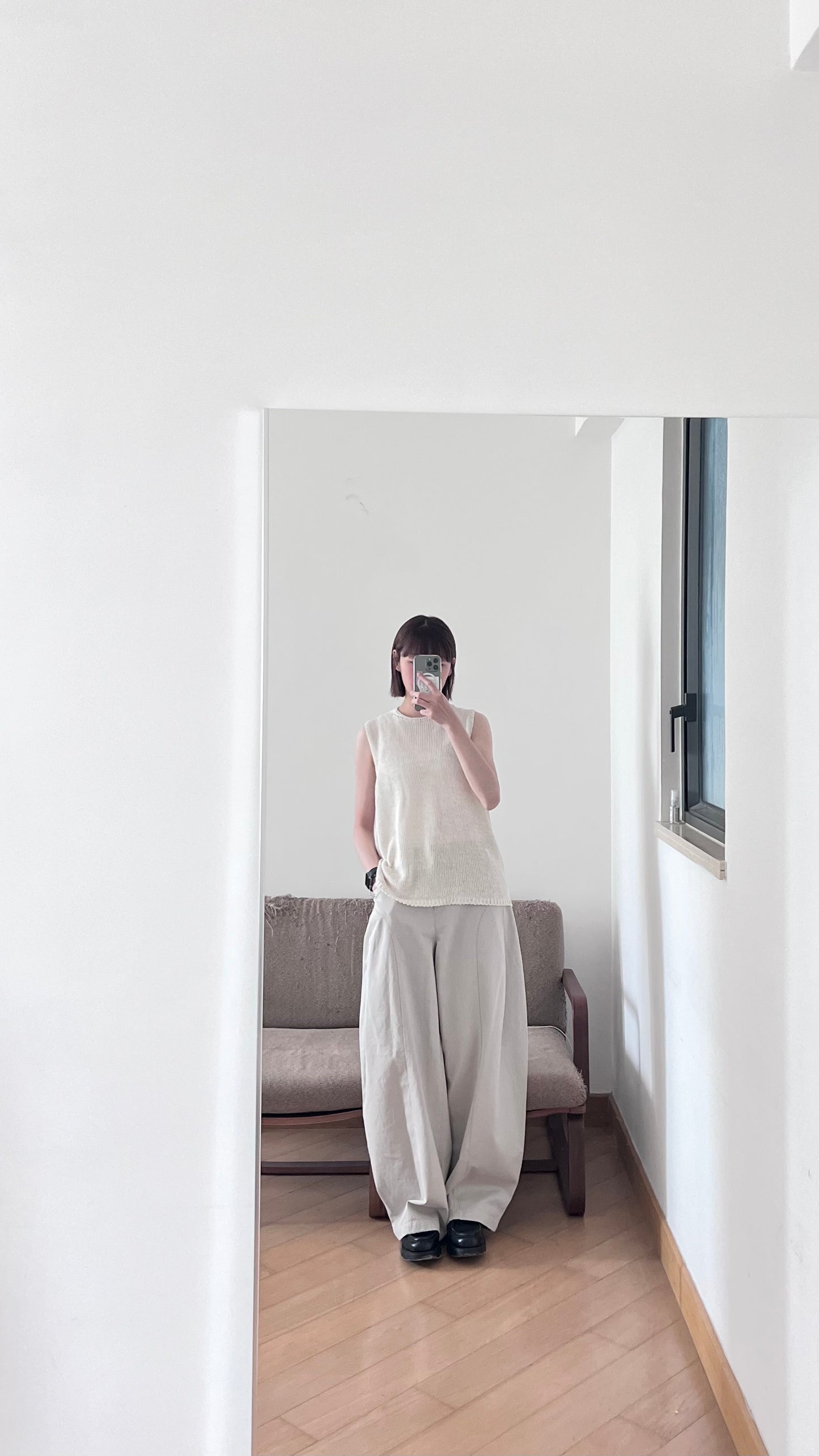 basic u-neck linen top in ivory