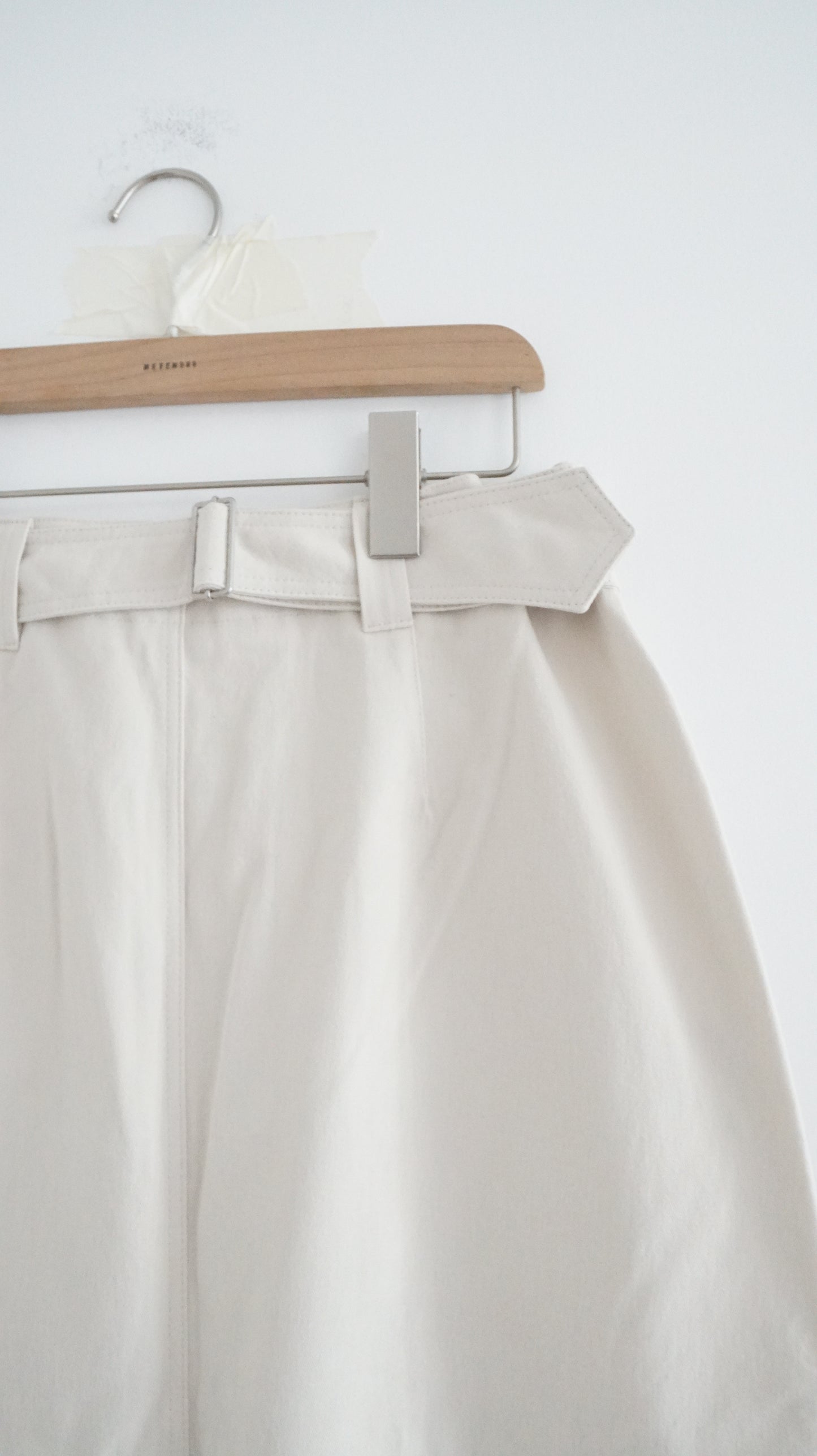 high quality a-cut long skirt in ivory ( pre-order )