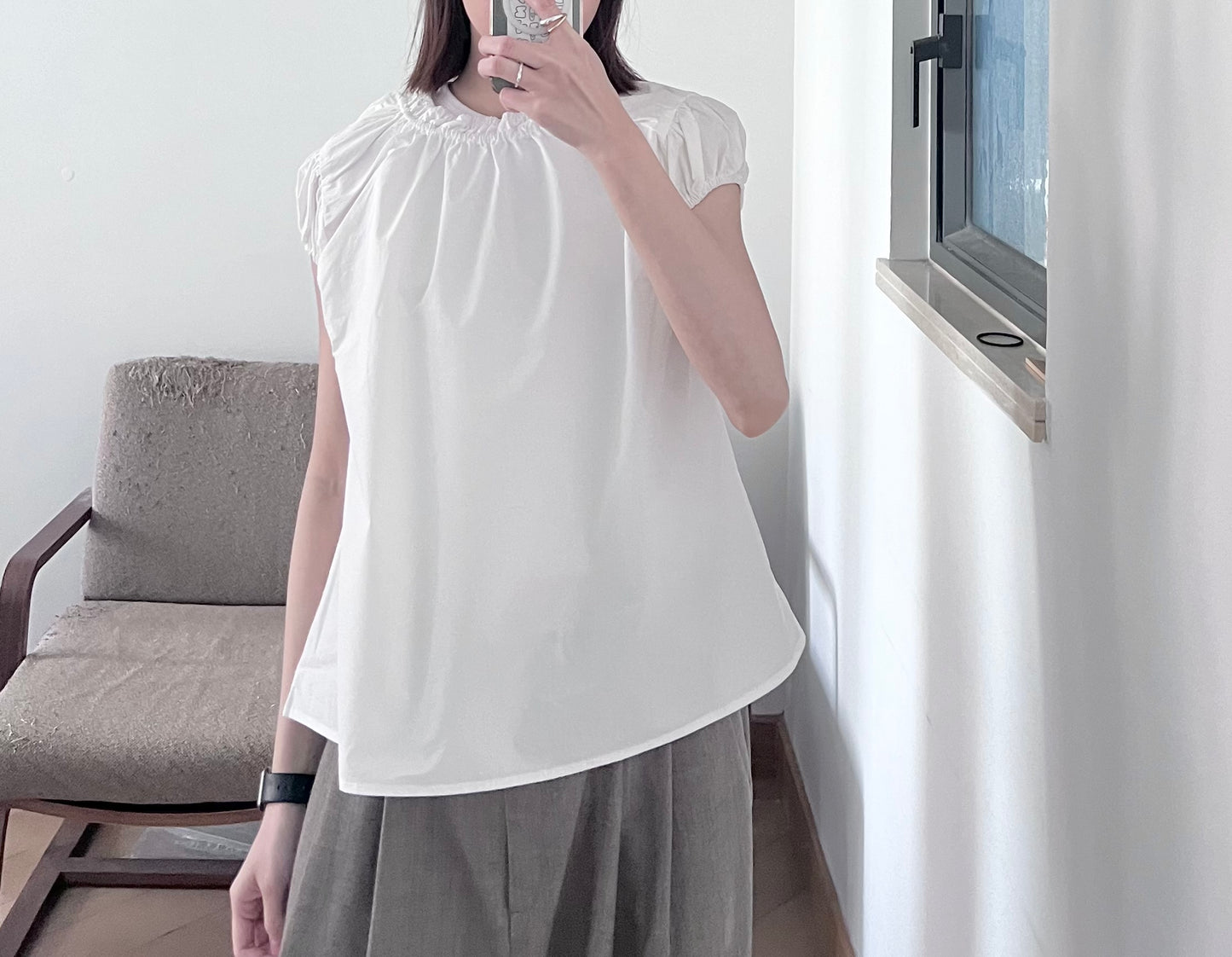 petal neck blouse in white