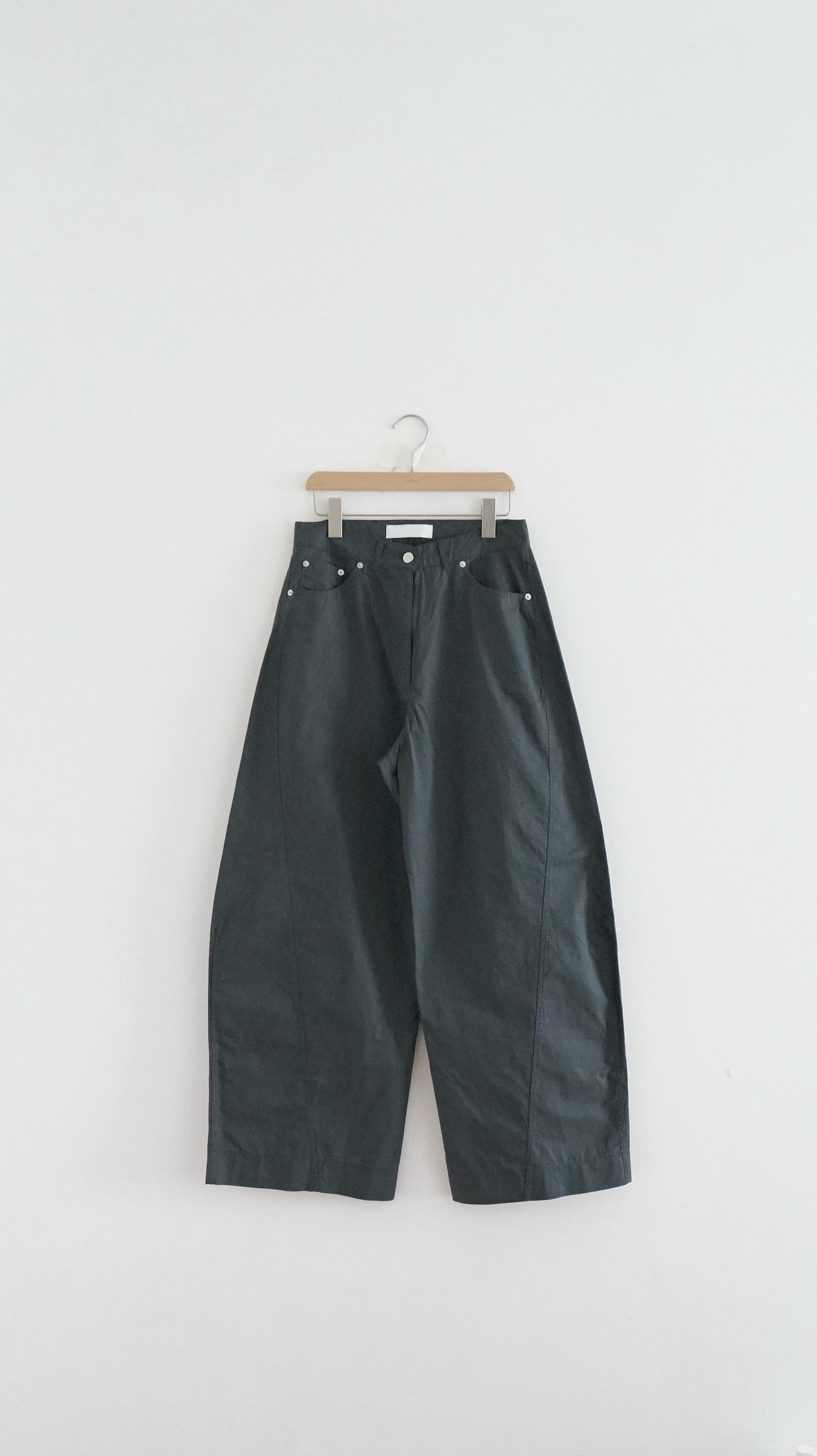 light cocoon pants in charcoal (pre-order)