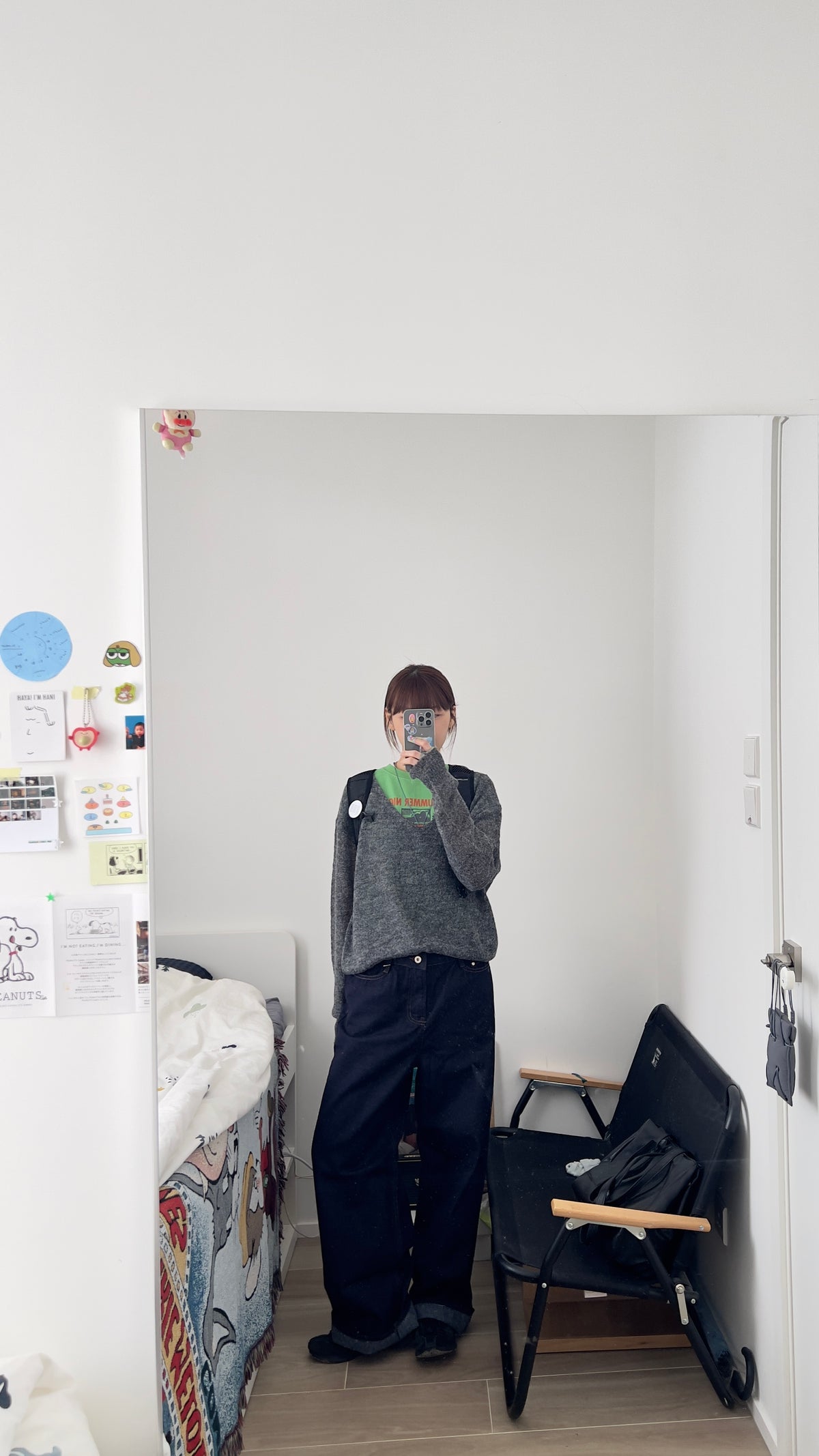 atelier light v-neck sweater in charcoal (pre-order)