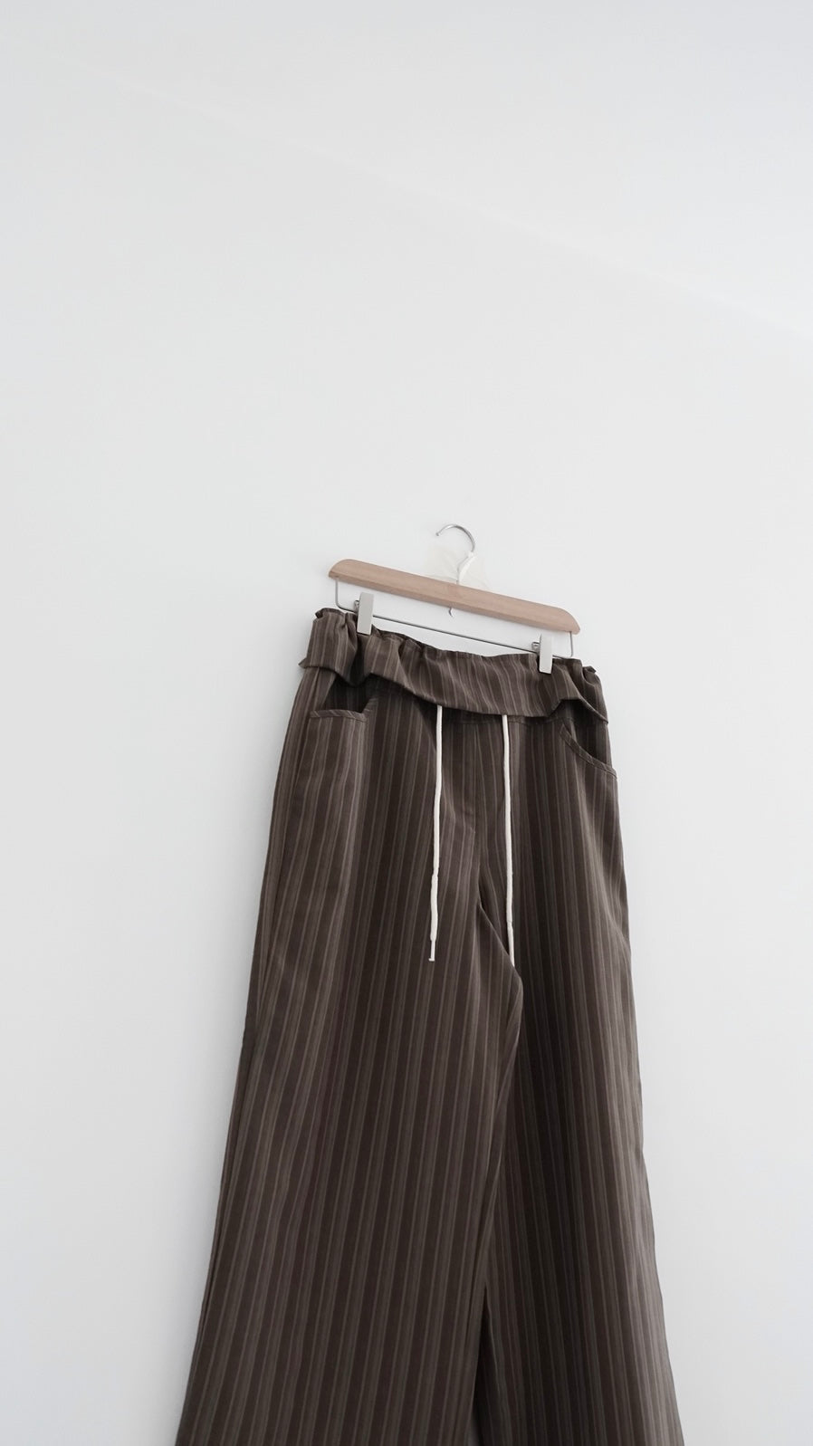 elan retro low waist striped pants in brown (pre-order)
