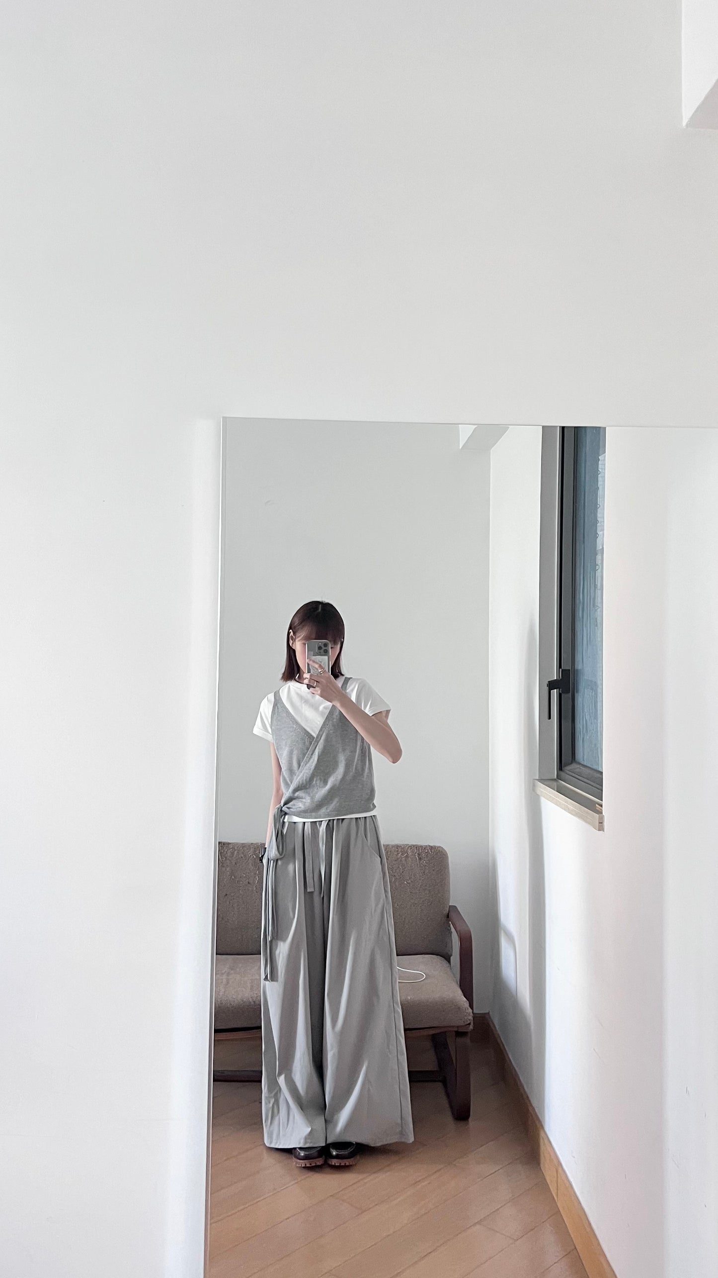 kimono tie vest in grey