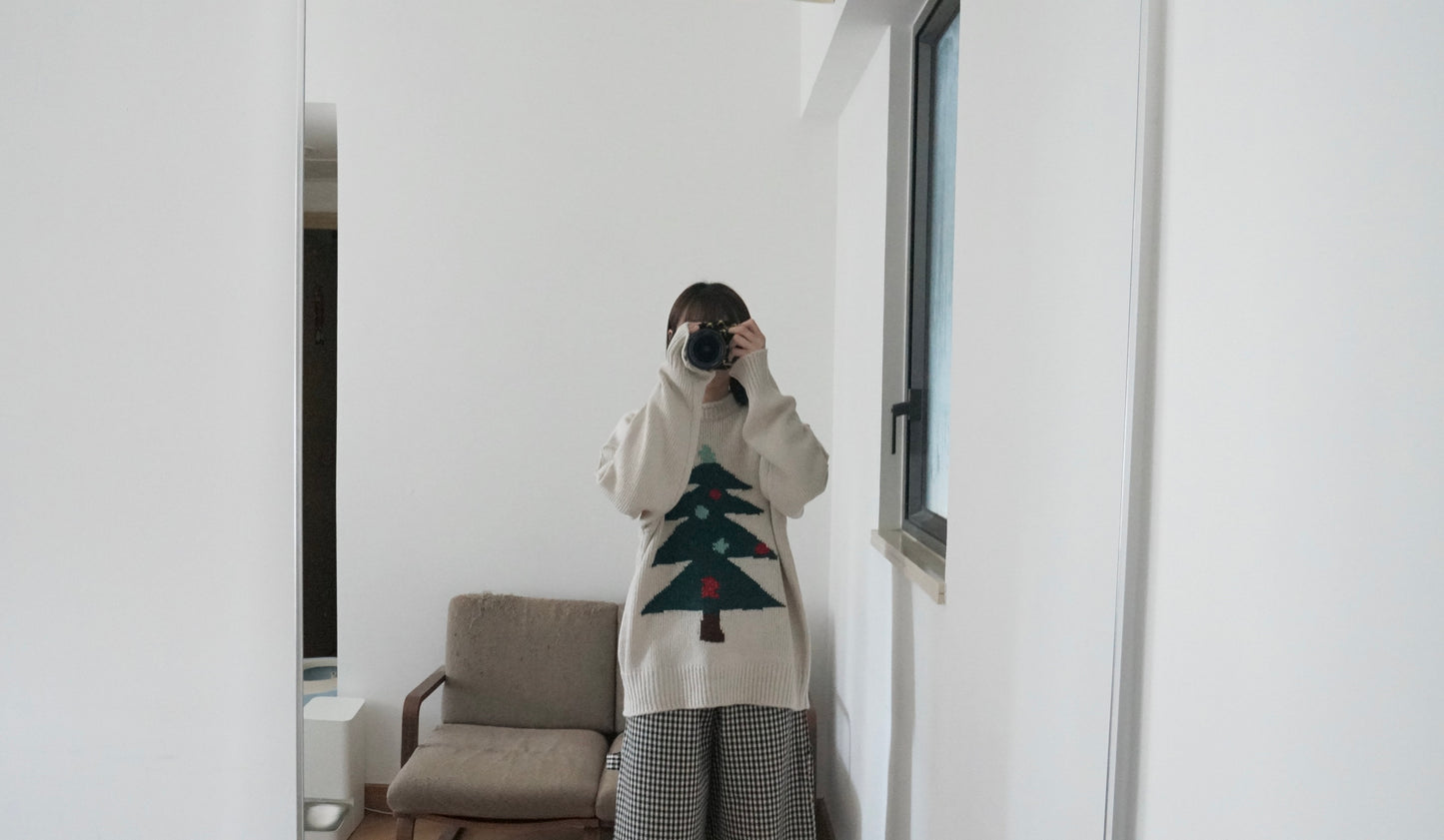 unisex christmas tree sweater in ivory (pre-order)