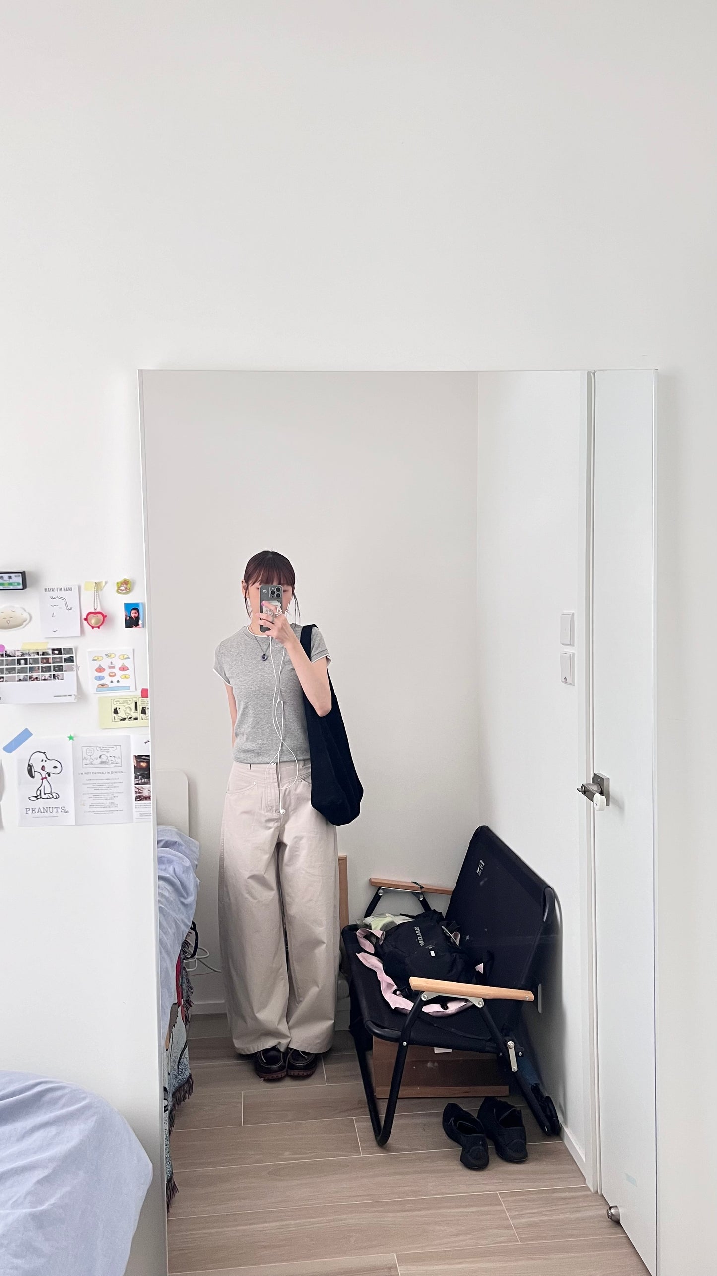 kaze curved seam wide-leg trousers in beige (pre-order)