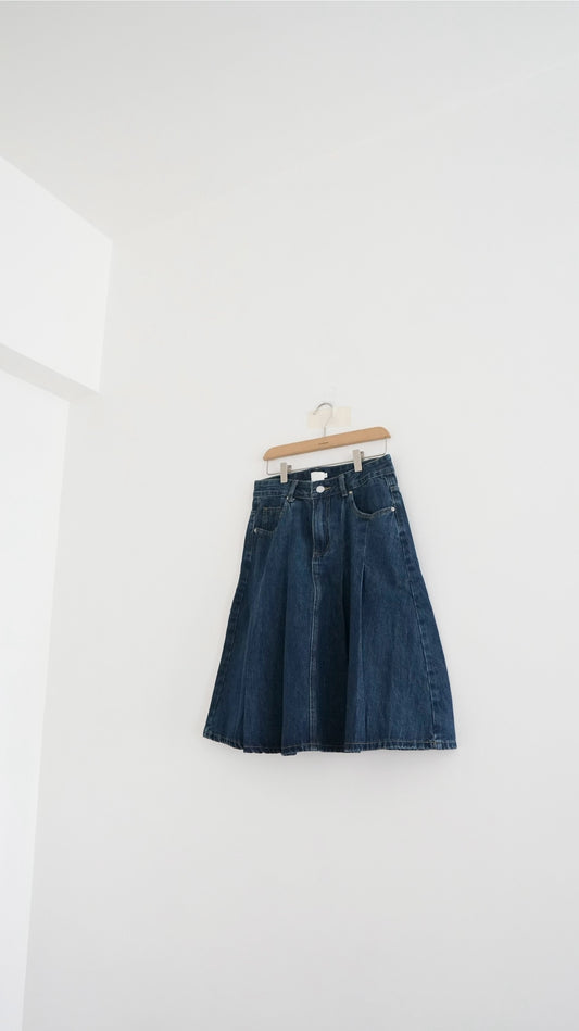 Luca pleated denim skirt  (pre-order)